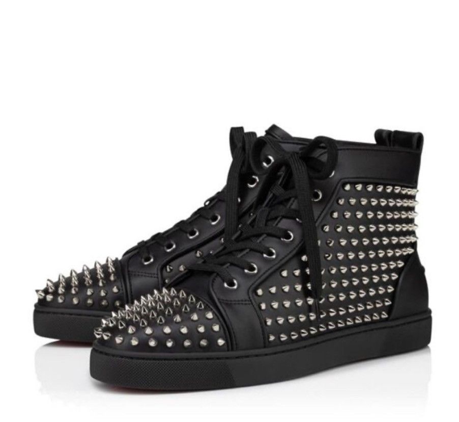 Christian Louboutin o1s1wg110924-louis-junior-spikes-sneaker-in Black Size US 10 / EU 43 - 1 Thumbnail