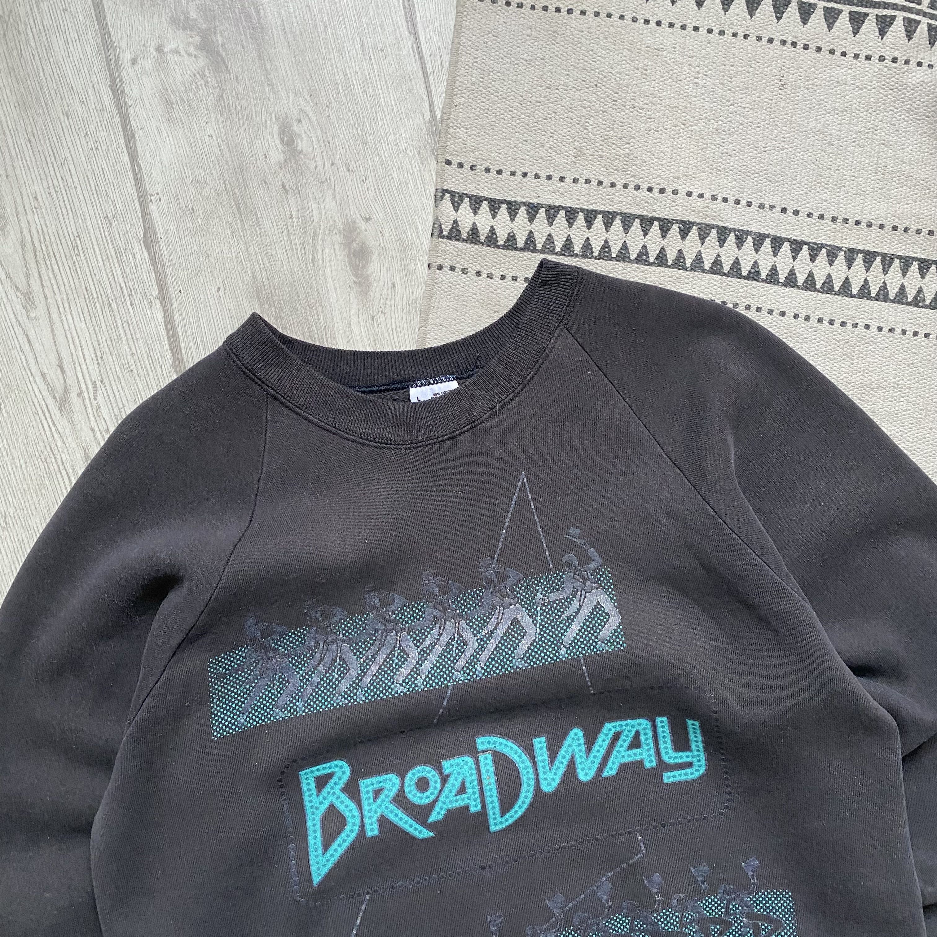 I Love NY 💃🏻 Vintage 90s Faded NEW York Broadway sweatshirt Size US M / EU 48-50 / 2 - 2 Thumbnail