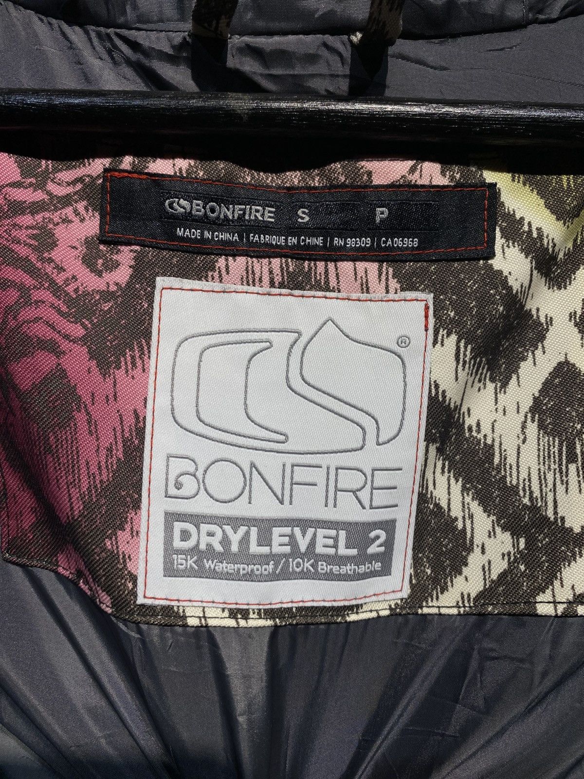 Bonfire Vintage Bonfire Drylevel 2 Snowboard Jacket – 90s Outerwear Size US S / EU 44-46 / 1 - 9 Thumbnail