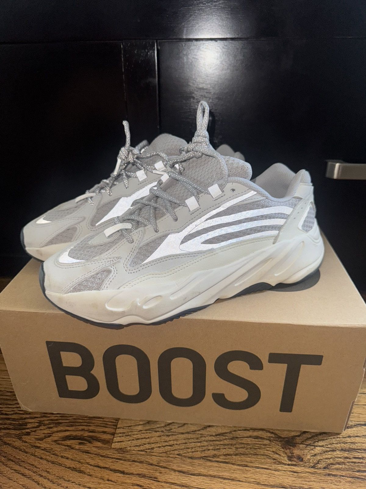 Adidas Adidas Yeezy 700 V2 'Static' Size US 10 / EU 43 - 2 Thumbnail