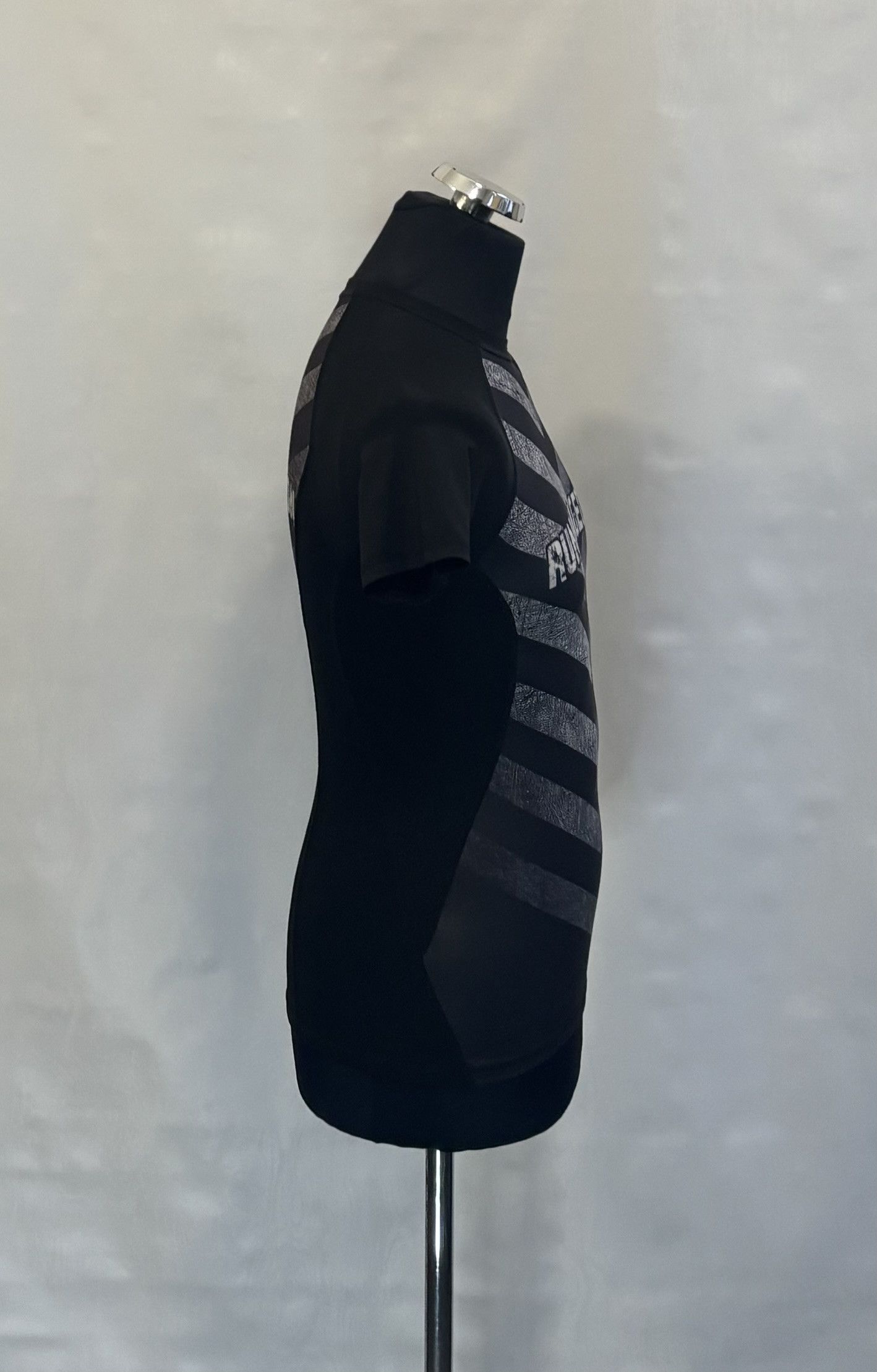 Other Rashguard Pit Bull West Coast Runmageddon size. S Size US S / EU 44-46 / 1 - 4 Thumbnail