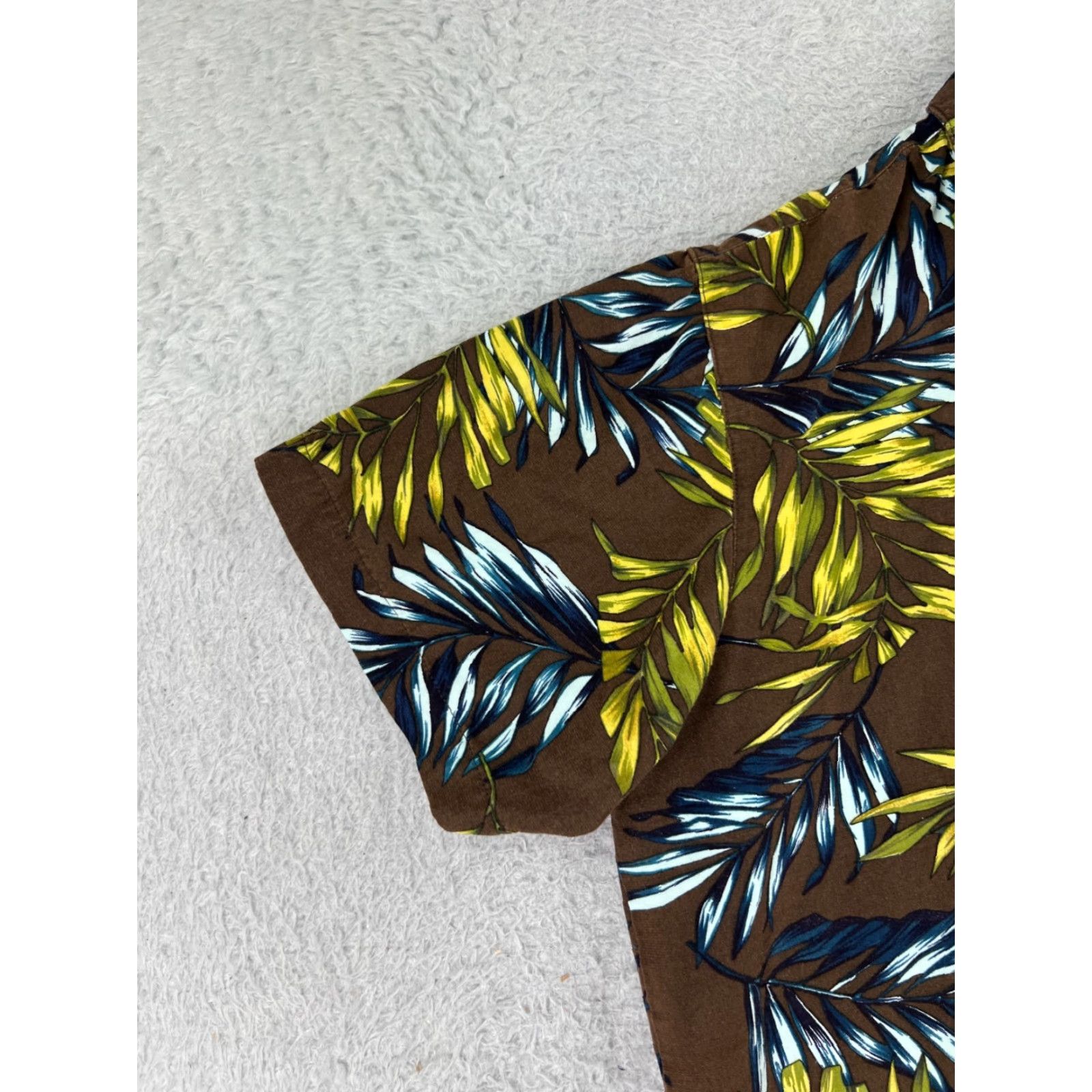 Vintage Milano Bay Shirt Mens Medium Brown Floral Palm Leaf Hawaiian Rayon Blend Size US M / EU 48-50 / 2 - 6 Thumbnail