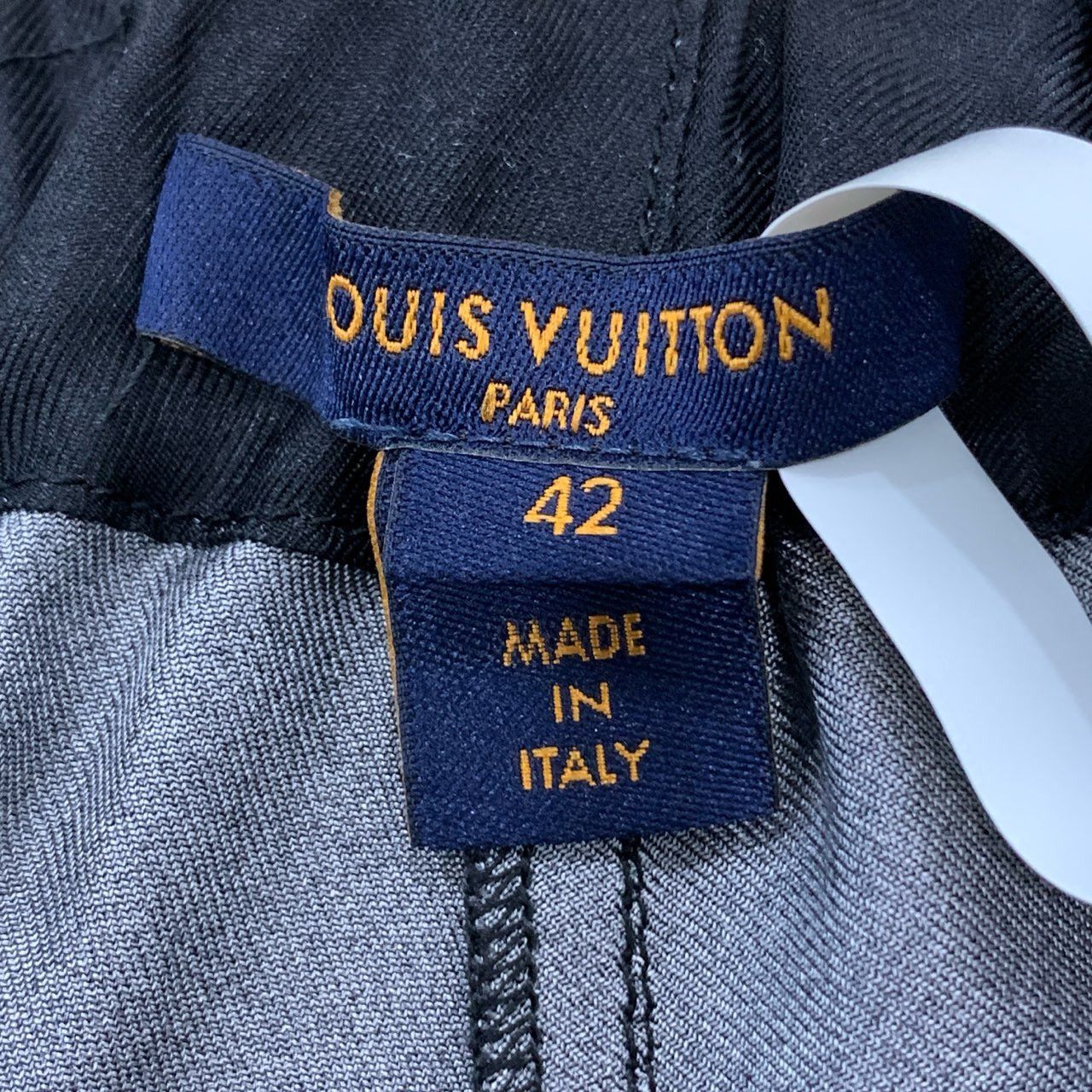 Louis Vuitton Louis Vuitton lv joggers Size 28" / US 6 / IT 42 - 4 Thumbnail