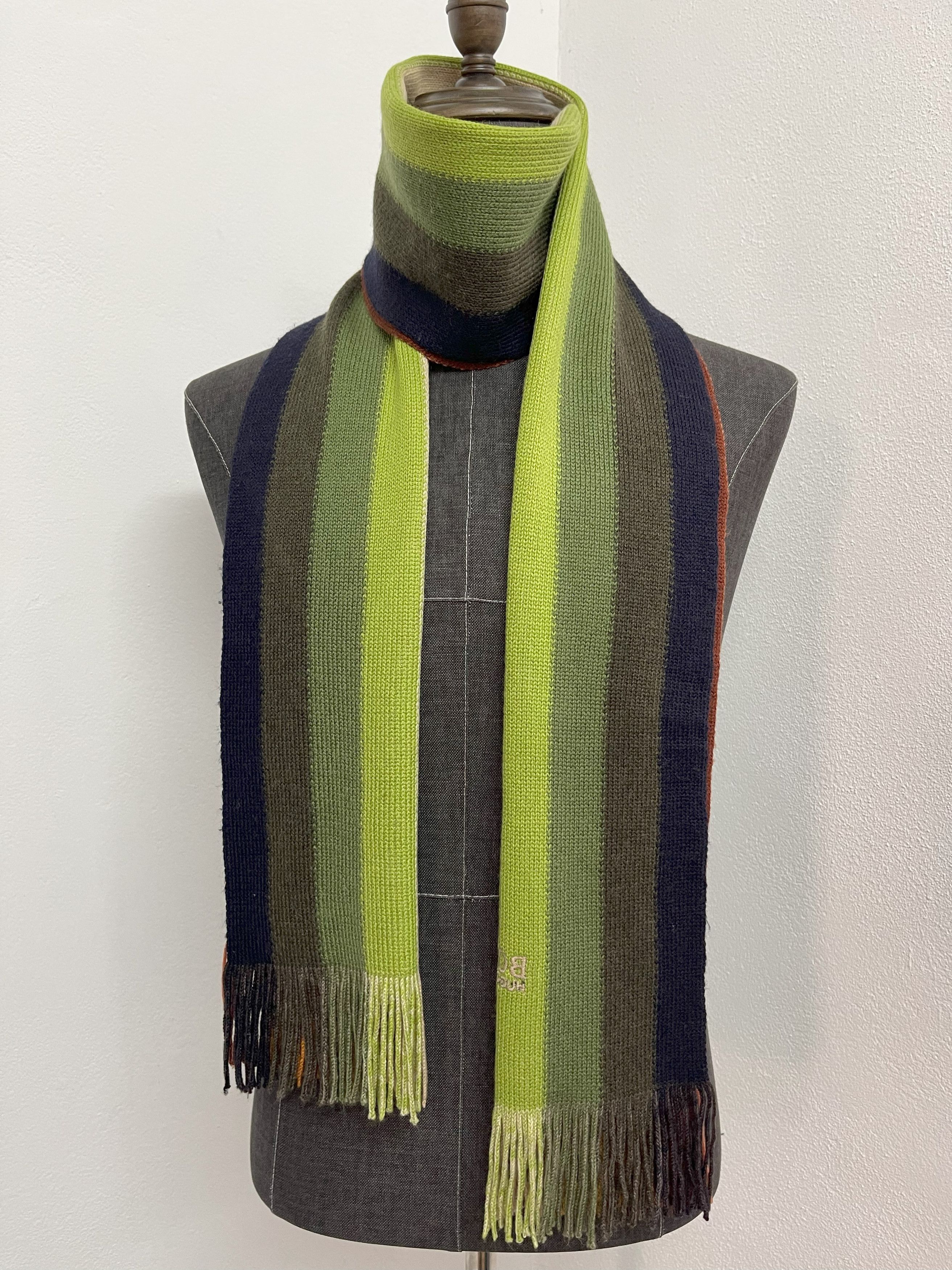 Hugo Boss Vintage Hugo Boss Scarf / Muffler - 6086 Size ONE SIZE - 2 Thumbnail