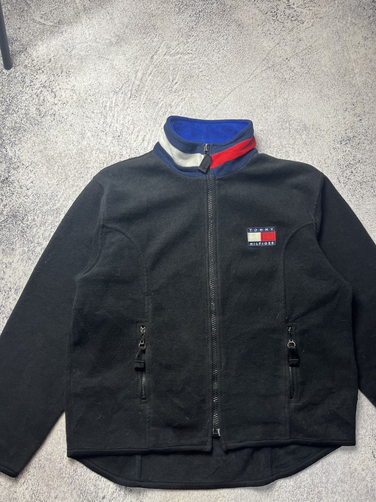 Other Vintage Tommy Hilfiger Fleece Jacket Big Logo Y2K Size US L / EU 52-54 / 3 - 6 Thumbnail