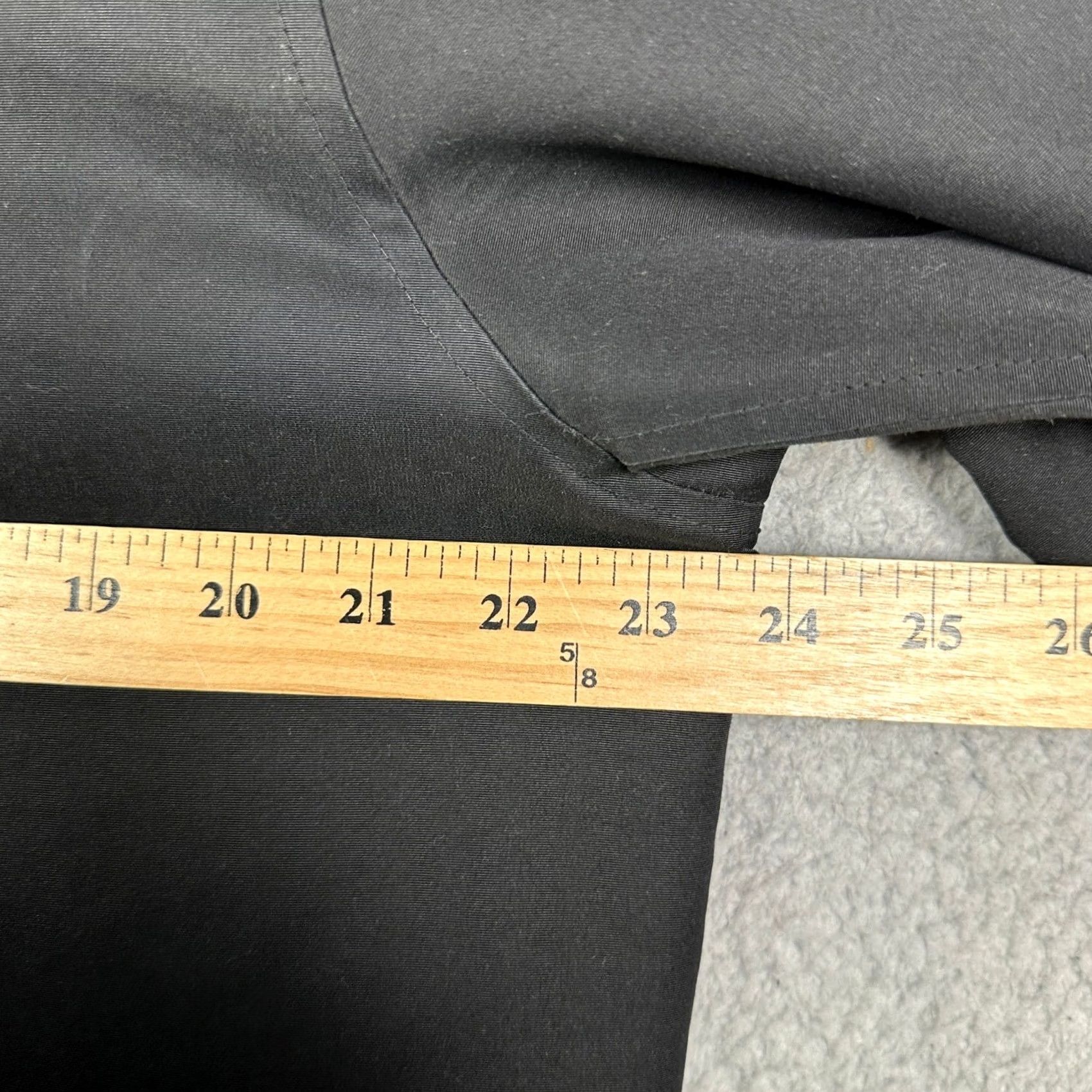 Gap Gap Overcoat Jacket Mens Medium Black Mac Coat Car Coat Button Front Closure Pockets Adjustable Cuffs Lined Quilted Fall Business, Workwear Mens Size US M / EU 48-50 / 2 - 6 Thumbnail