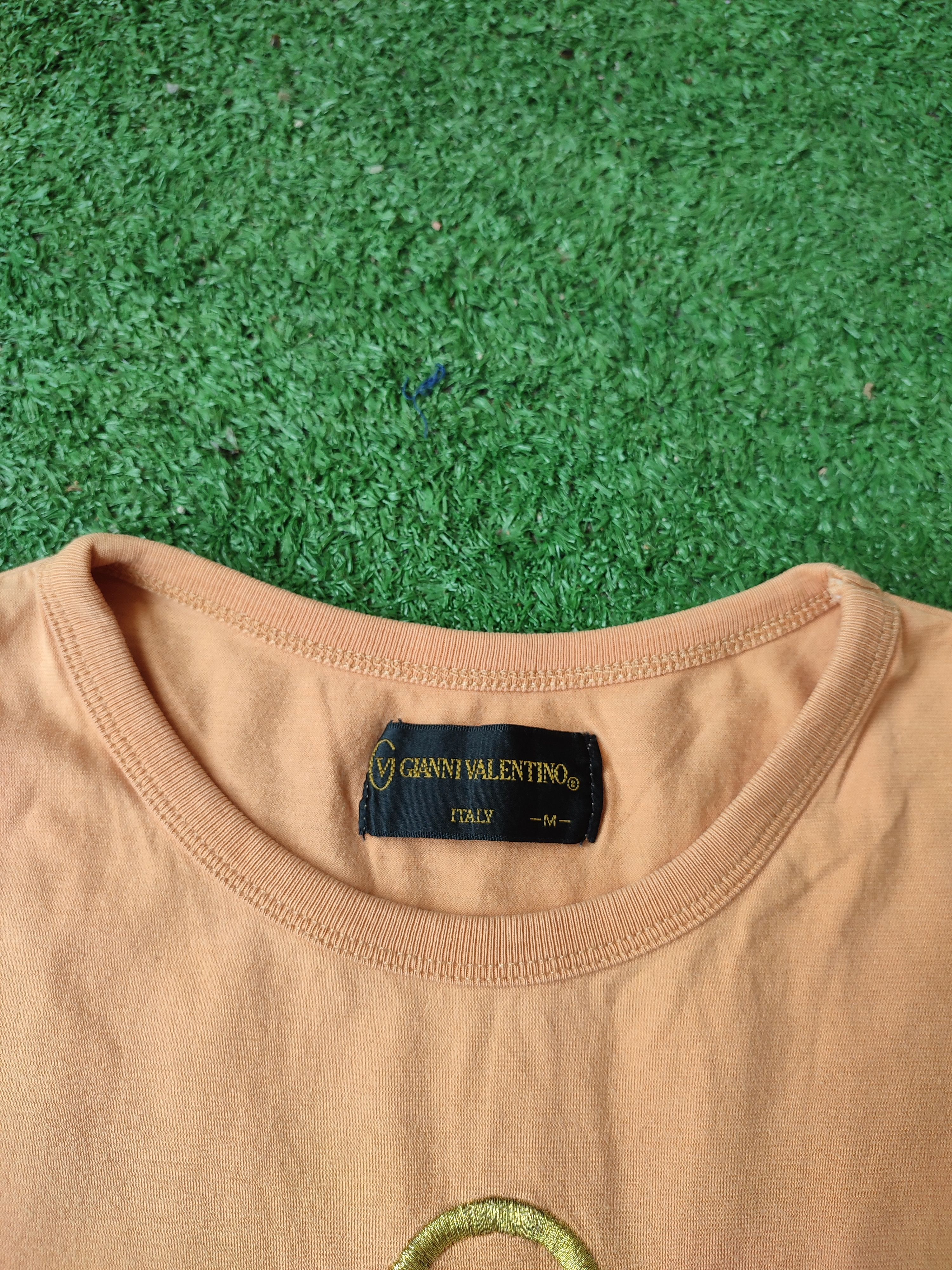 Gianni Valentino 💥90s💥 VTG GIANNI VALENTINO EMBROIDERY TEES Size US M / EU 48-50 / 2 - 5 Thumbnail