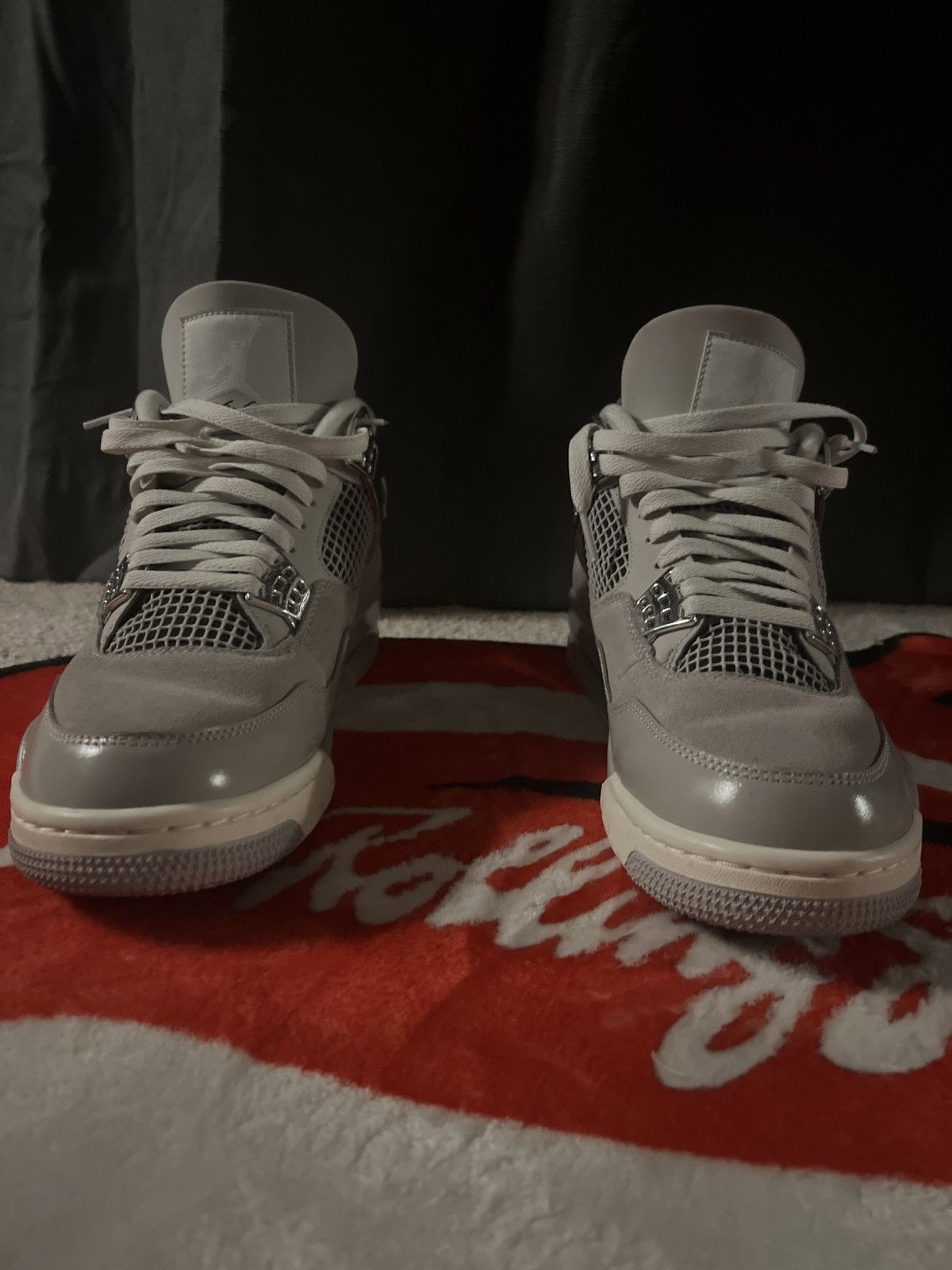 Jordan Brand Jordan 4 frozen moments Size US 10.5 / EU 43-44 - 4 Thumbnail