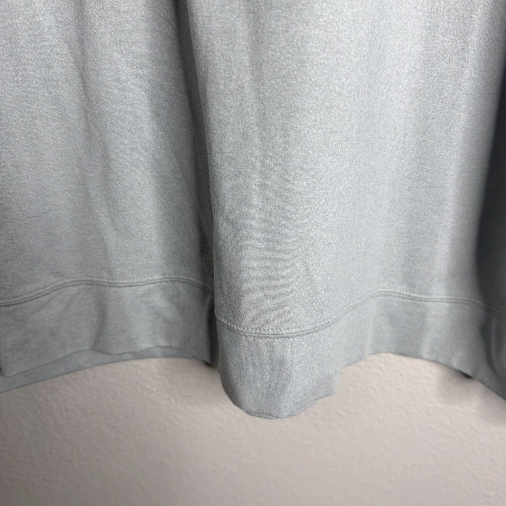 Vintage Holderness & Bourne Dry Luxe Performance 1/4 Zip Pullover Mens Large Gray Logo Size US L / EU 52-54 / 3 - 2 Thumbnail
