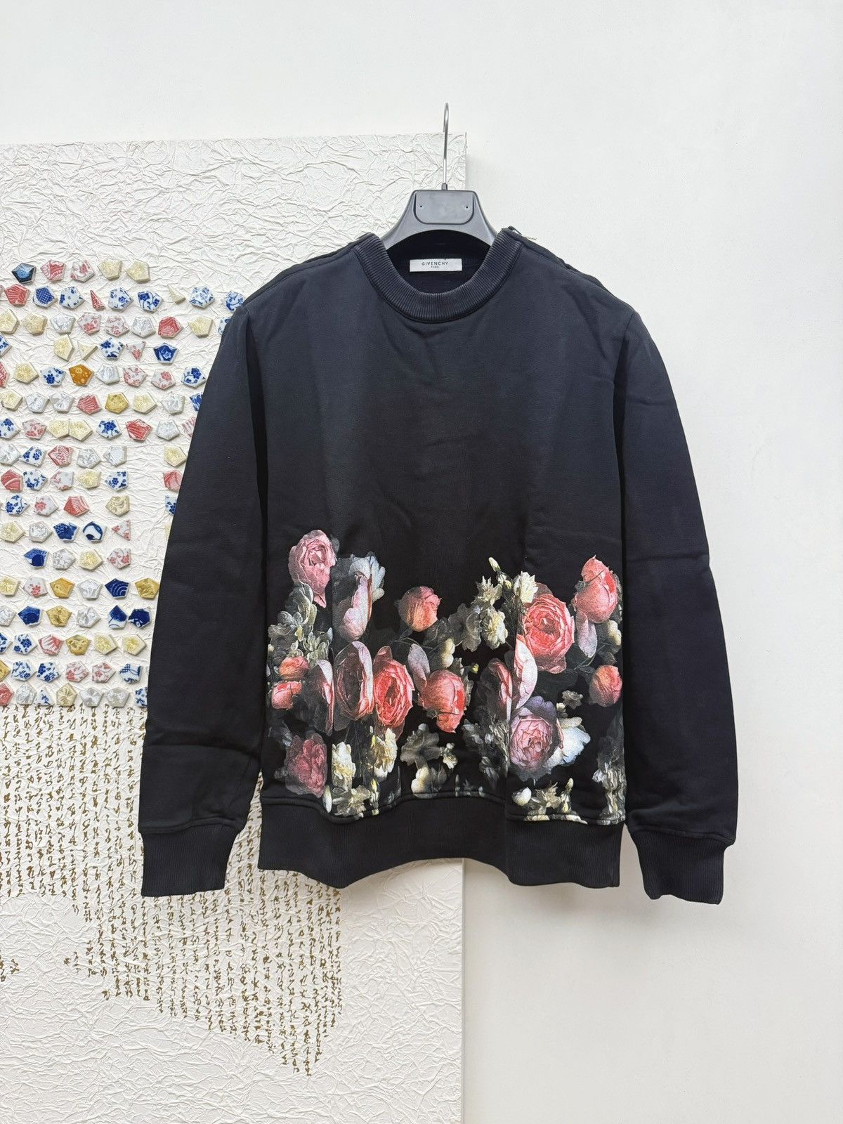 Givenchy Givenchy Floral Print Crewneck Sweatshirts Size US XS / EU 42 / 0 - 1 Thumbnail