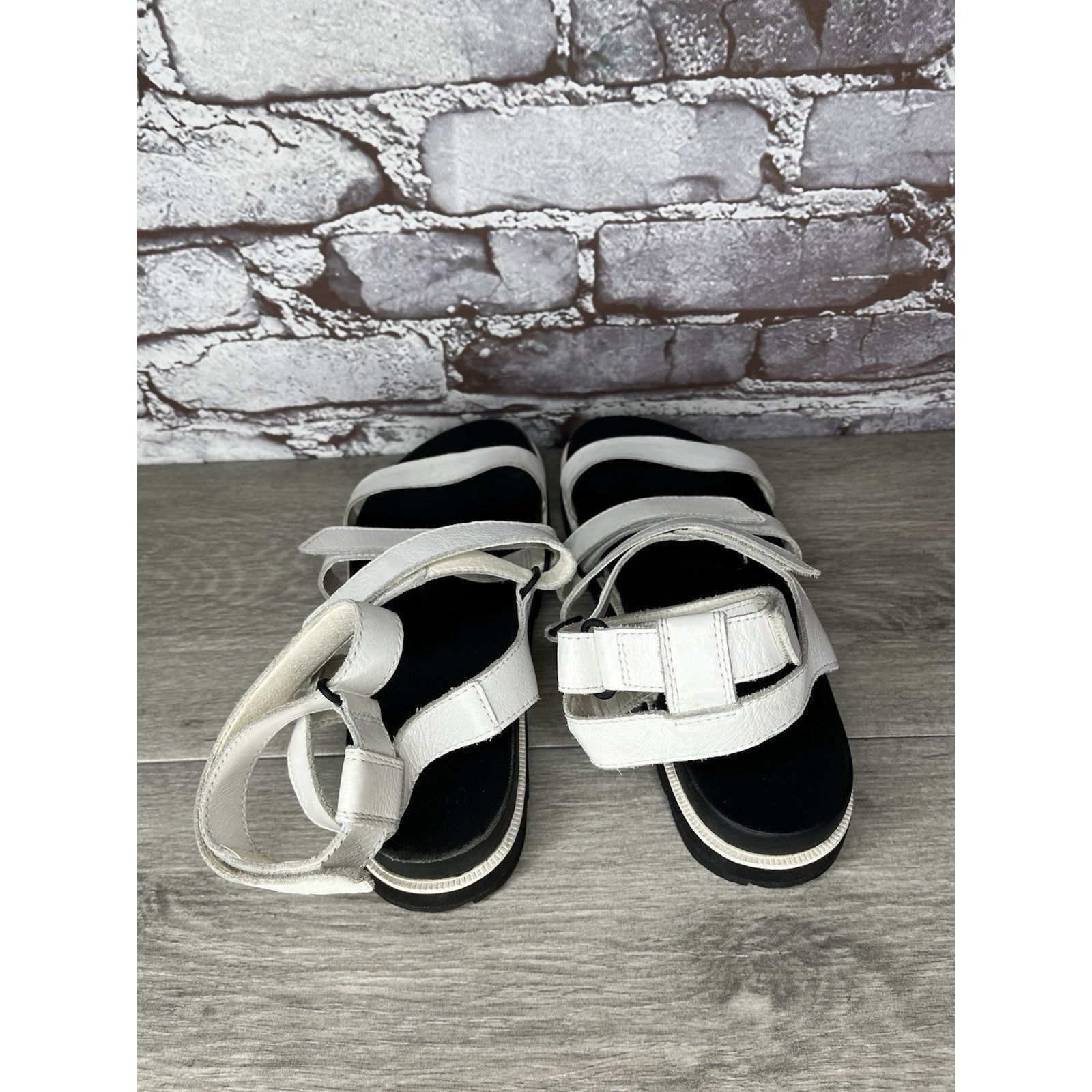 SOREL Sorel Roaming White Leather Multi Strap Platform Sandals Wom Size US 7.5 / IT 37.5 - 7 Thumbnail
