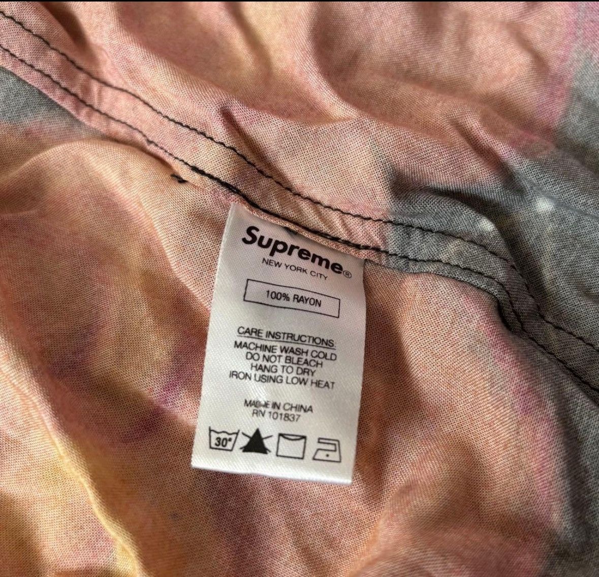 Supreme Supreme 8ball rayon shirt Size US M / EU 48-50 / 2 - 3 Thumbnail