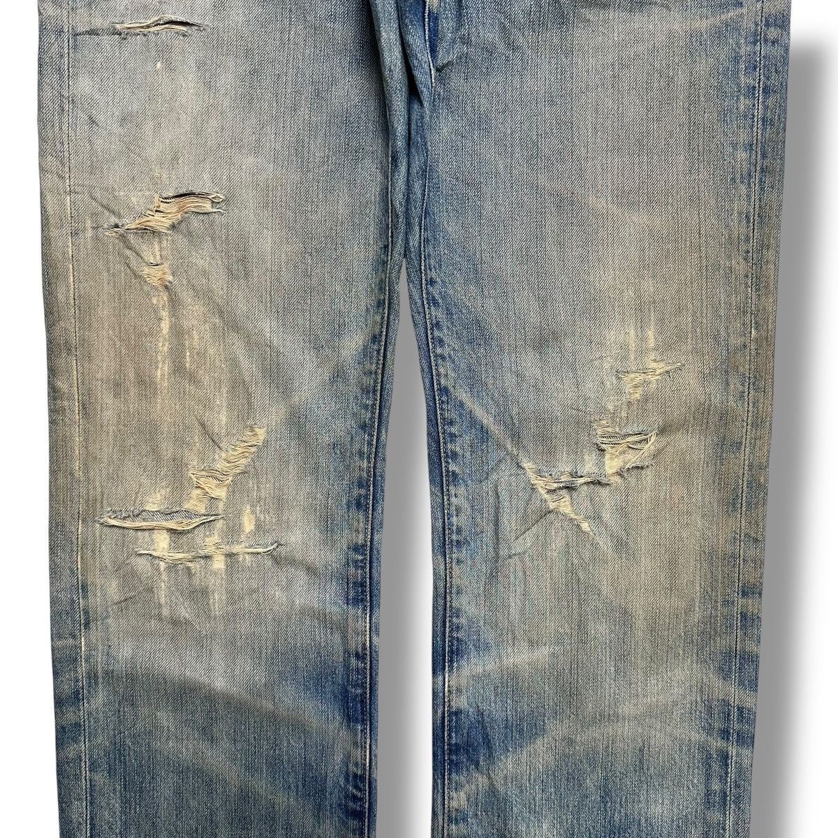 Uniqlo Uniqlo UJ Straight Leg Japan Jean Distressed & Mudwash Faded Size US 33 - 3 Thumbnail