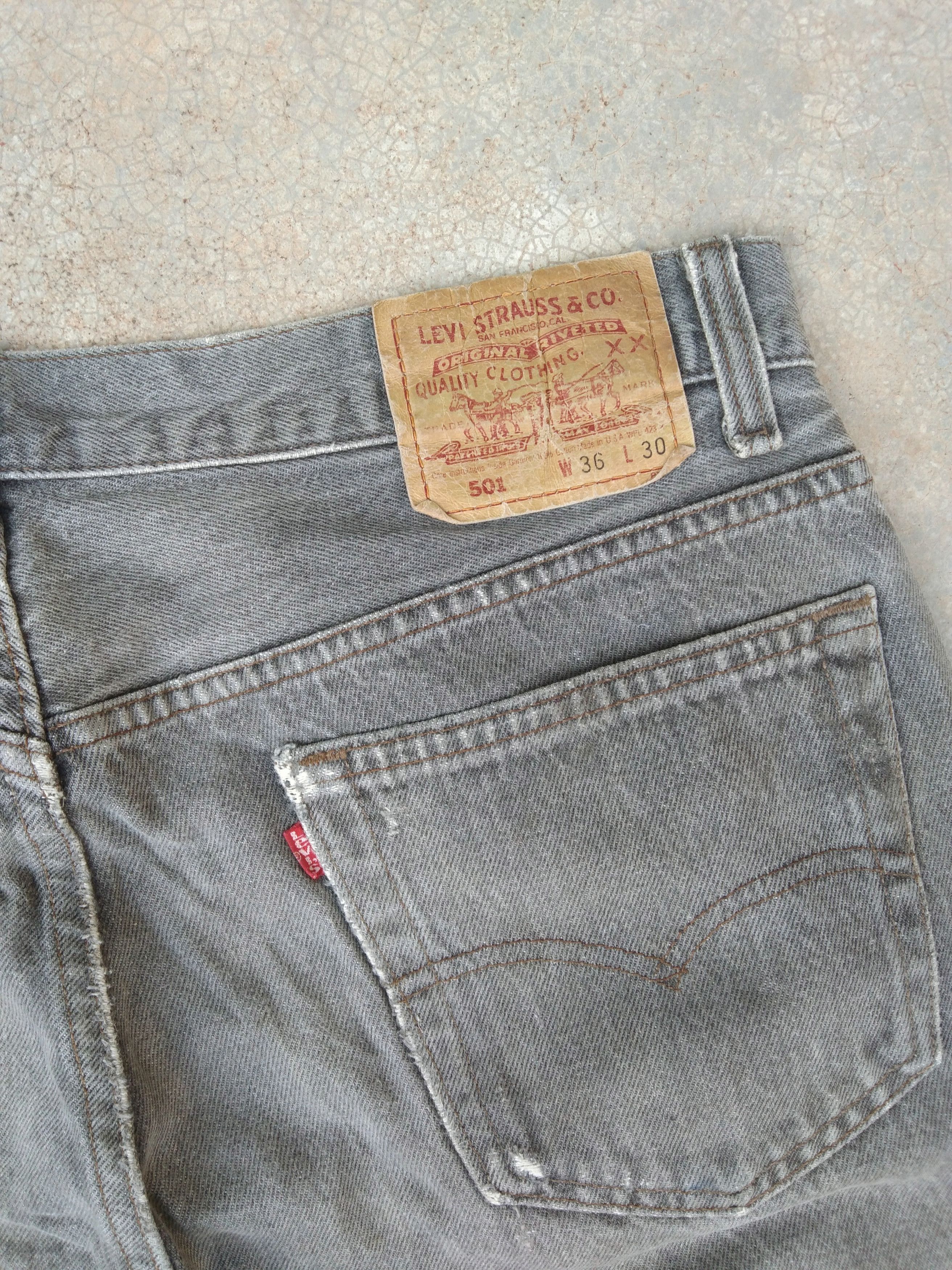 Levi's 80s Vintage Levi's 501 Made In USA Distressed Jeans 34x30 Size US 34 / EU 50 - 6 Thumbnail