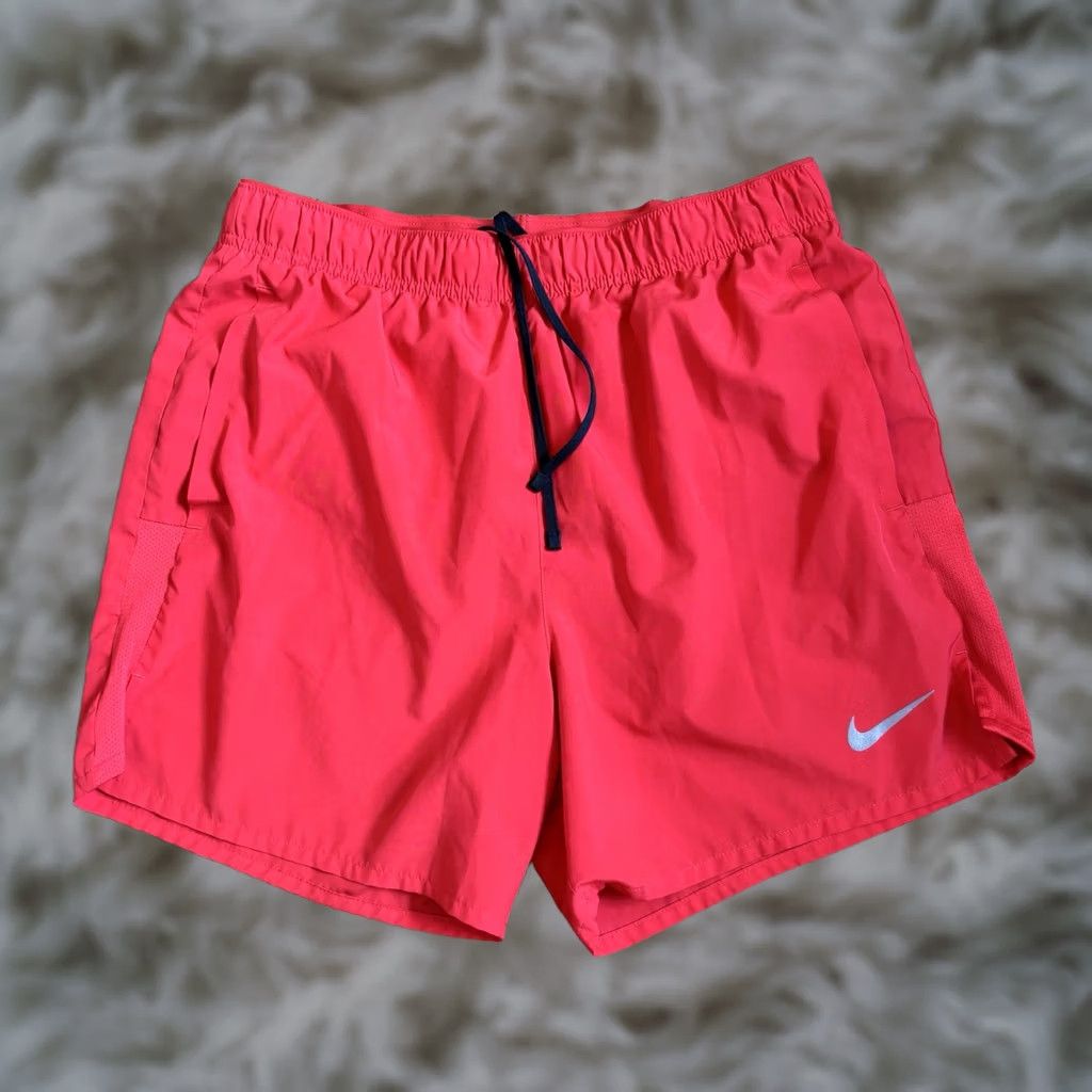 Nike VINTAGE? No. Size US 31 - 1 Thumbnail