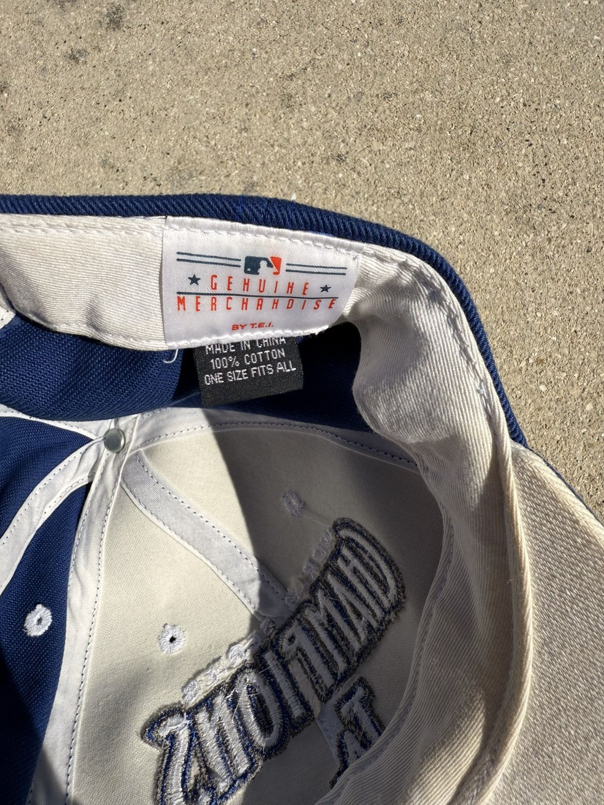 Vintage World Series LA Dodger Cap Size ONE SIZE - 4 Thumbnail