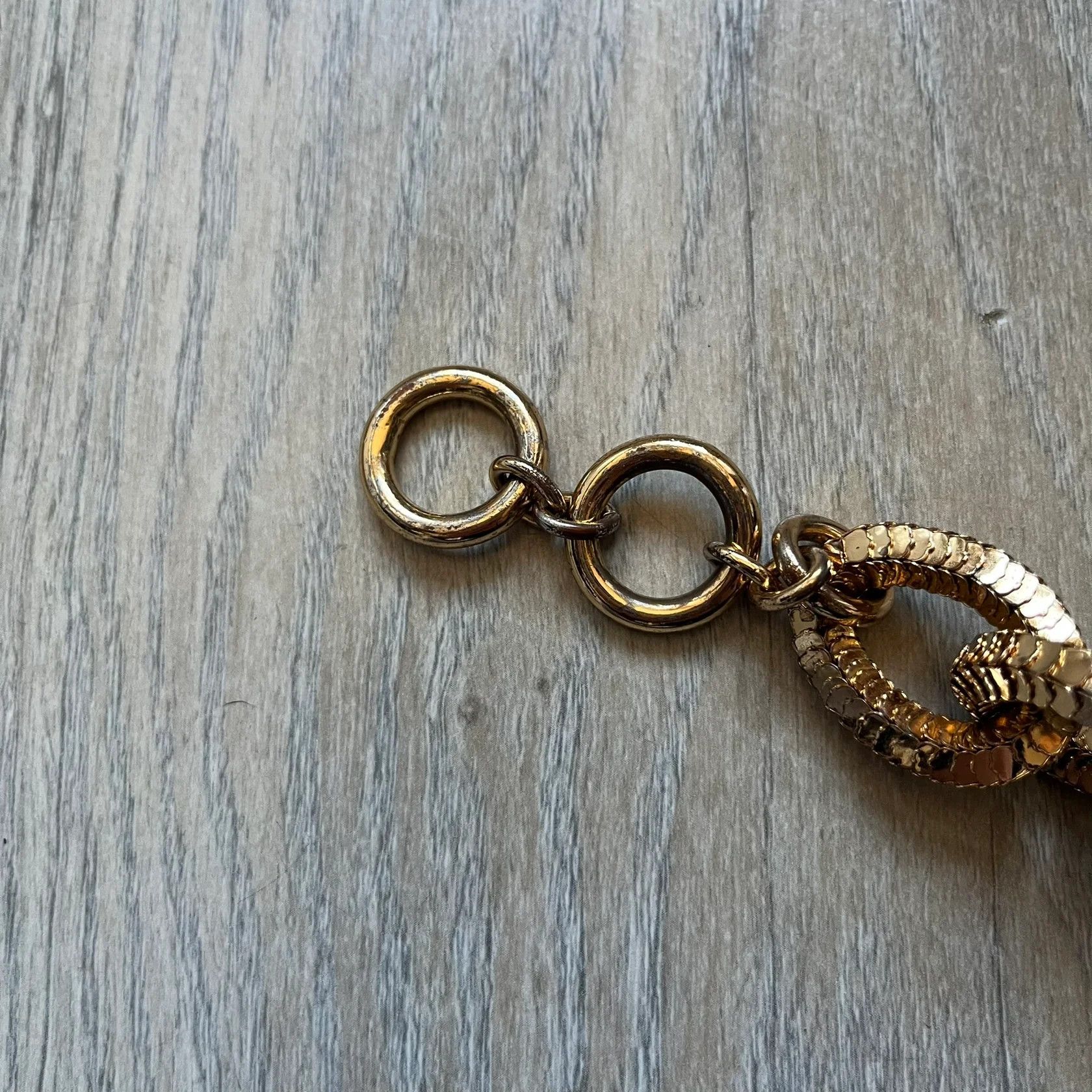 H&M × Moschino Moschino x H&M 2018 Gold Bracelet Size ONE SIZE - 7 Thumbnail