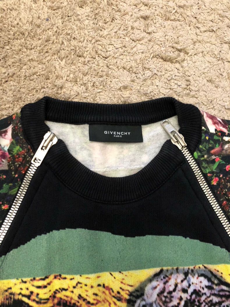 Givenchy Givenchy Men's round neck sweatshirt Size US XS / EU 42 / 0 - 2 Thumbnail