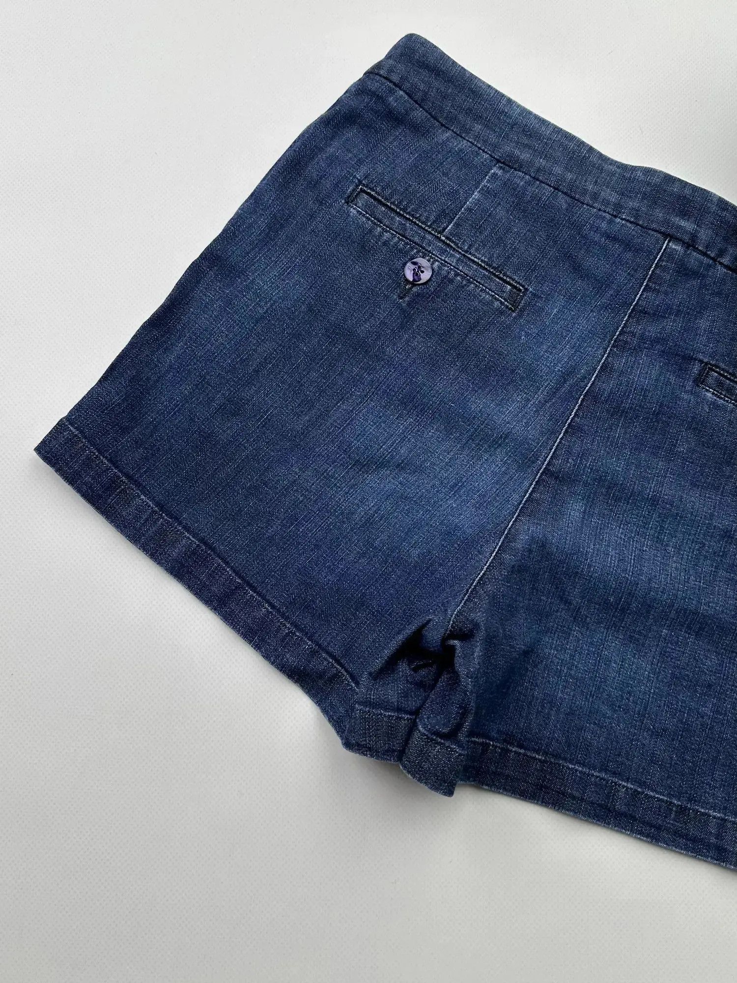 Armani Collezioni Armani Collezioni Vintage Mini Shorts (437) Size 27" / US 4 / IT 40 - 8 Thumbnail