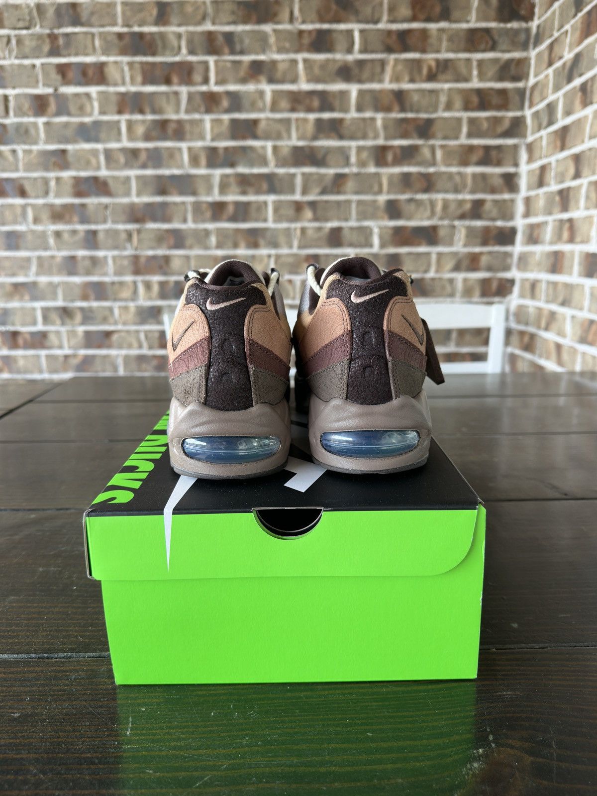 Nike Oregon Ducks x Nike Air Max 95 Lumber Yard Brown Size US 10 / EU 43 - 4 Thumbnail