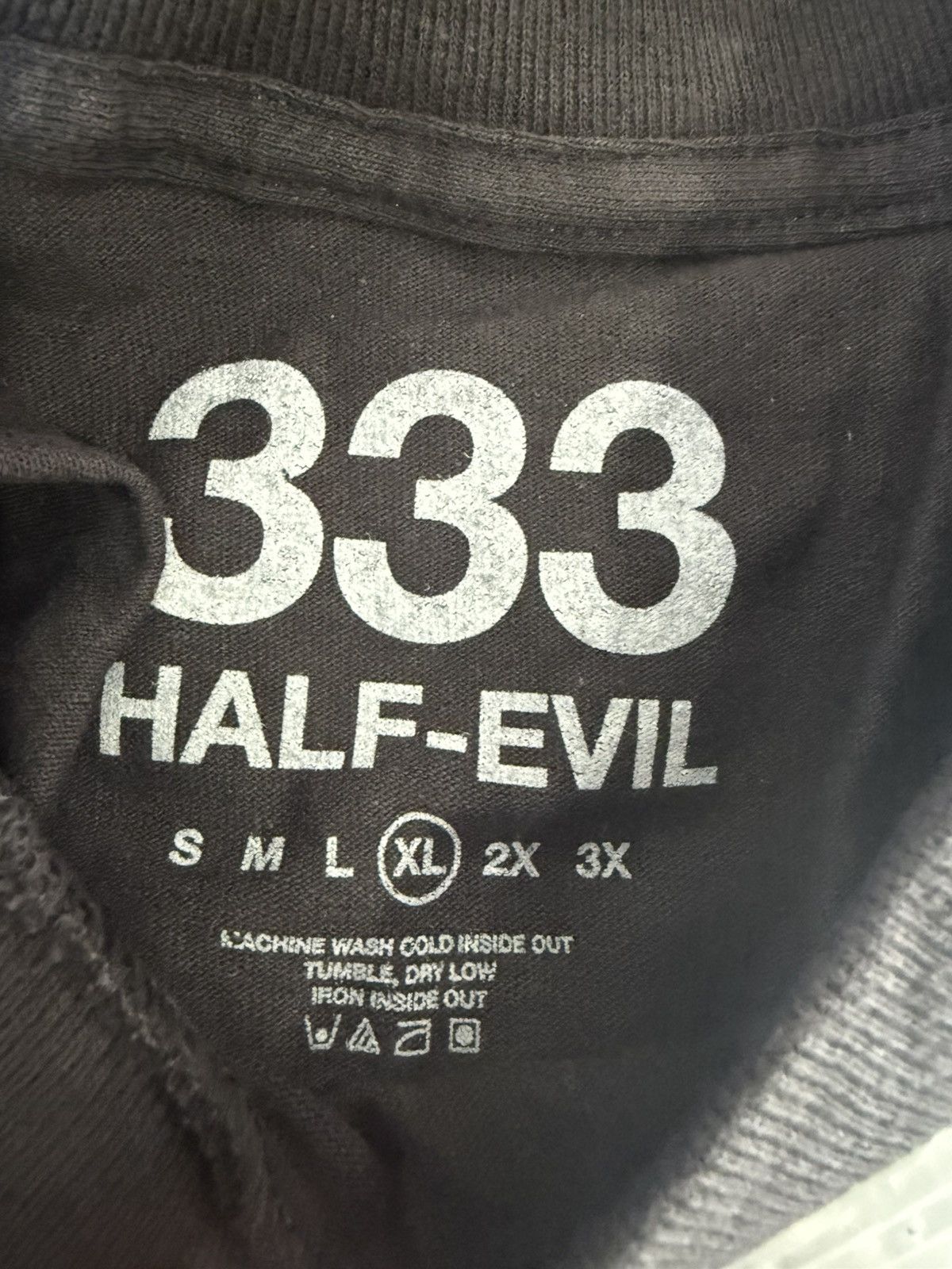 Half Evil ⚡️ Half Evil 333 Gradient Metal Tee Shirt Black Size XL ⚡️ Size US XL / EU 56 / 4 - 5 Thumbnail