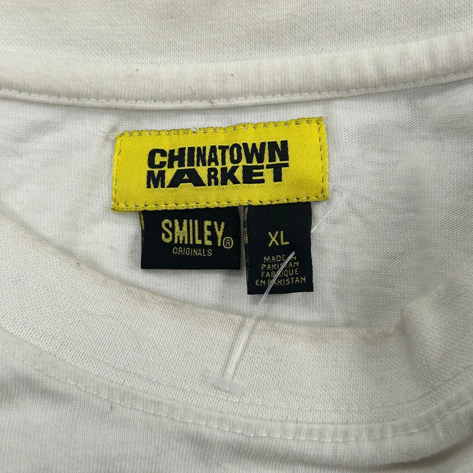 Market Chinatown Market SMILEY Recycle Global Tee T Shirt size XL Size US XL / EU 56 / 4 - 3 Thumbnail
