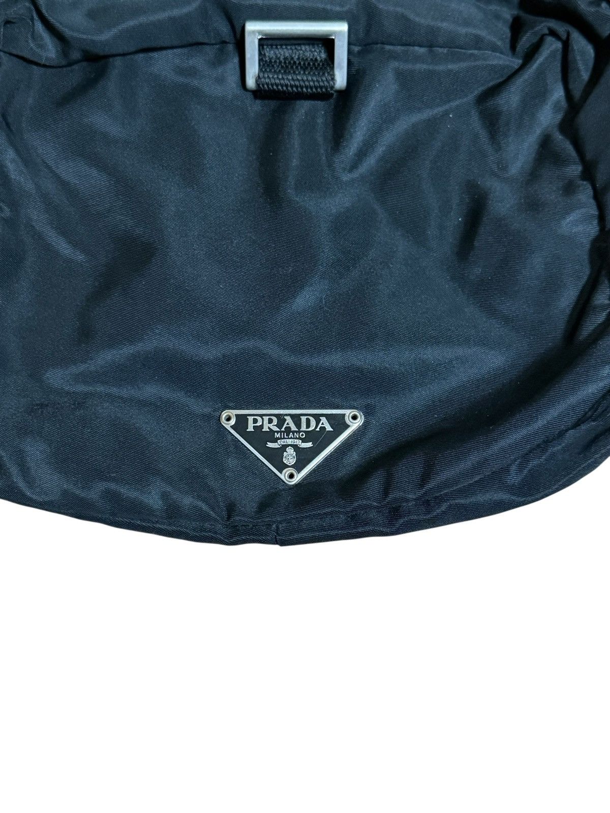 Prada 🔥Vintage Prada Nylon Cosmetic Pouch Bag/Prada small bag Size ONE SIZE - 4 Thumbnail