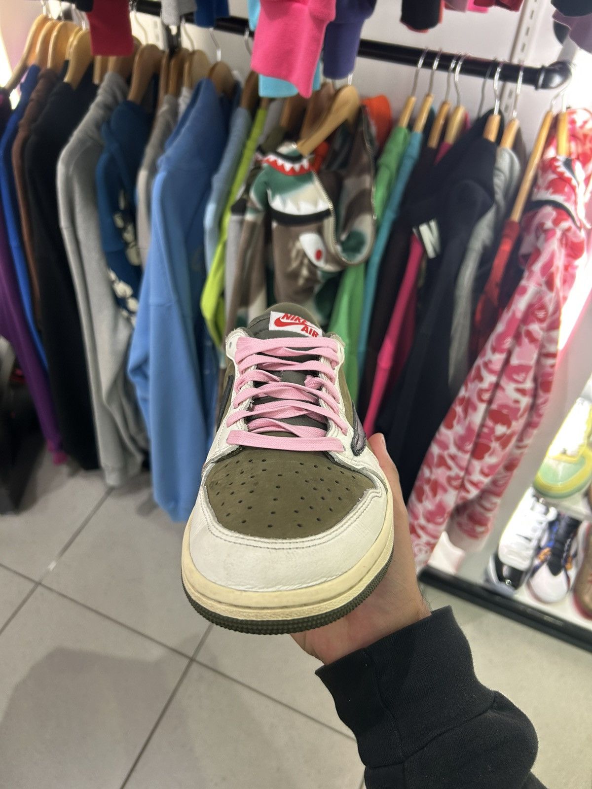 Jordan Brand × Travis Scott Jordan 1 low travis scott medium olive Size US 9 / EU 42 - 2 Thumbnail