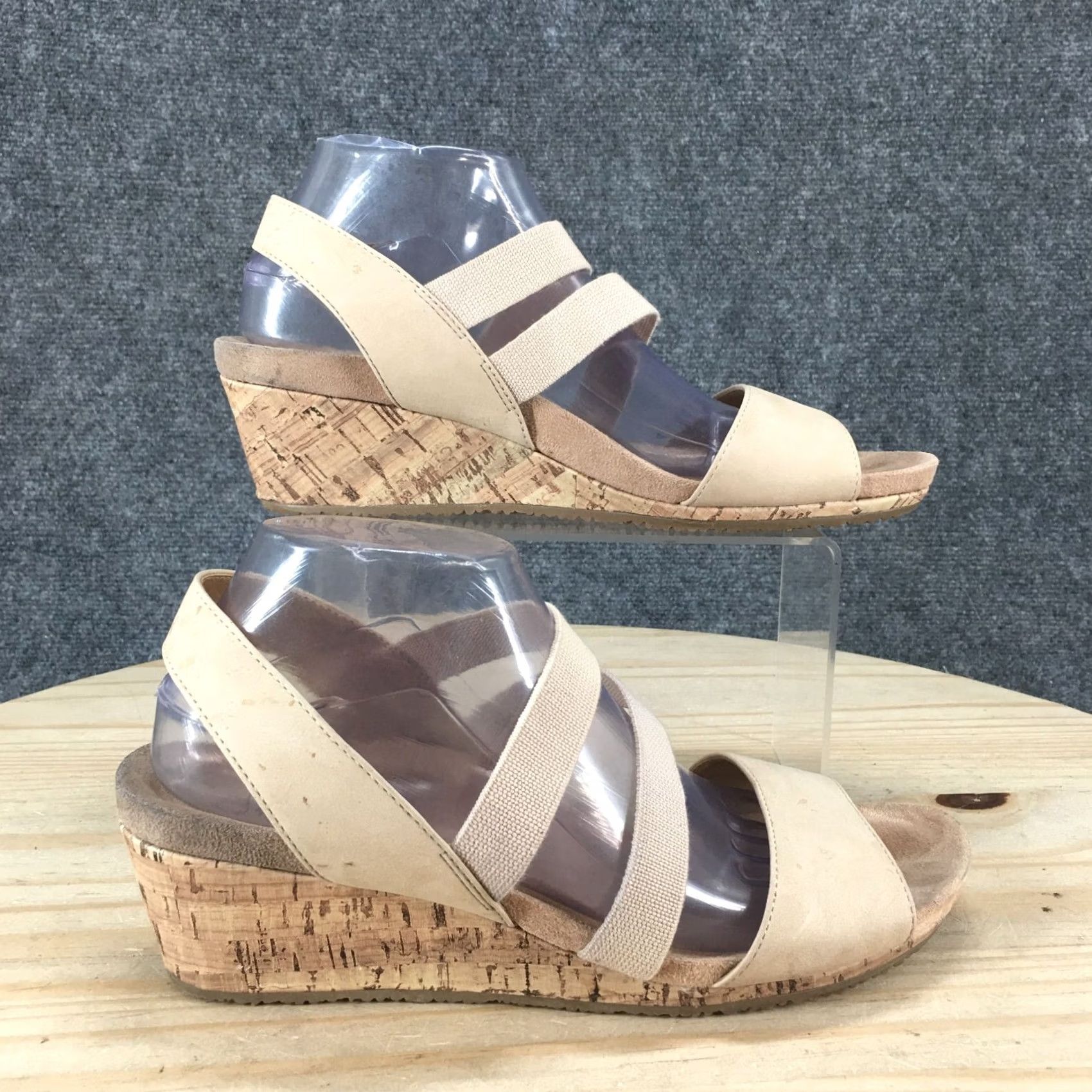 Vintage LifeStride Sandals Womens 9.5 M Marina Slingback Beige Fabric Casual Wedge Heels Size US 10 / IT 40 - 2 Thumbnail