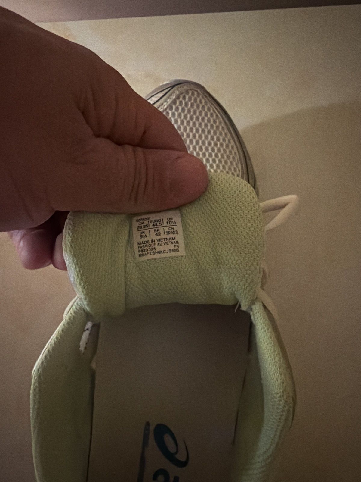 Asics Asics Gel Kayano 14 Size 10.5 White/Lime Green Silver Sprite Size US 10.5 / EU 43-44 - 8 Thumbnail