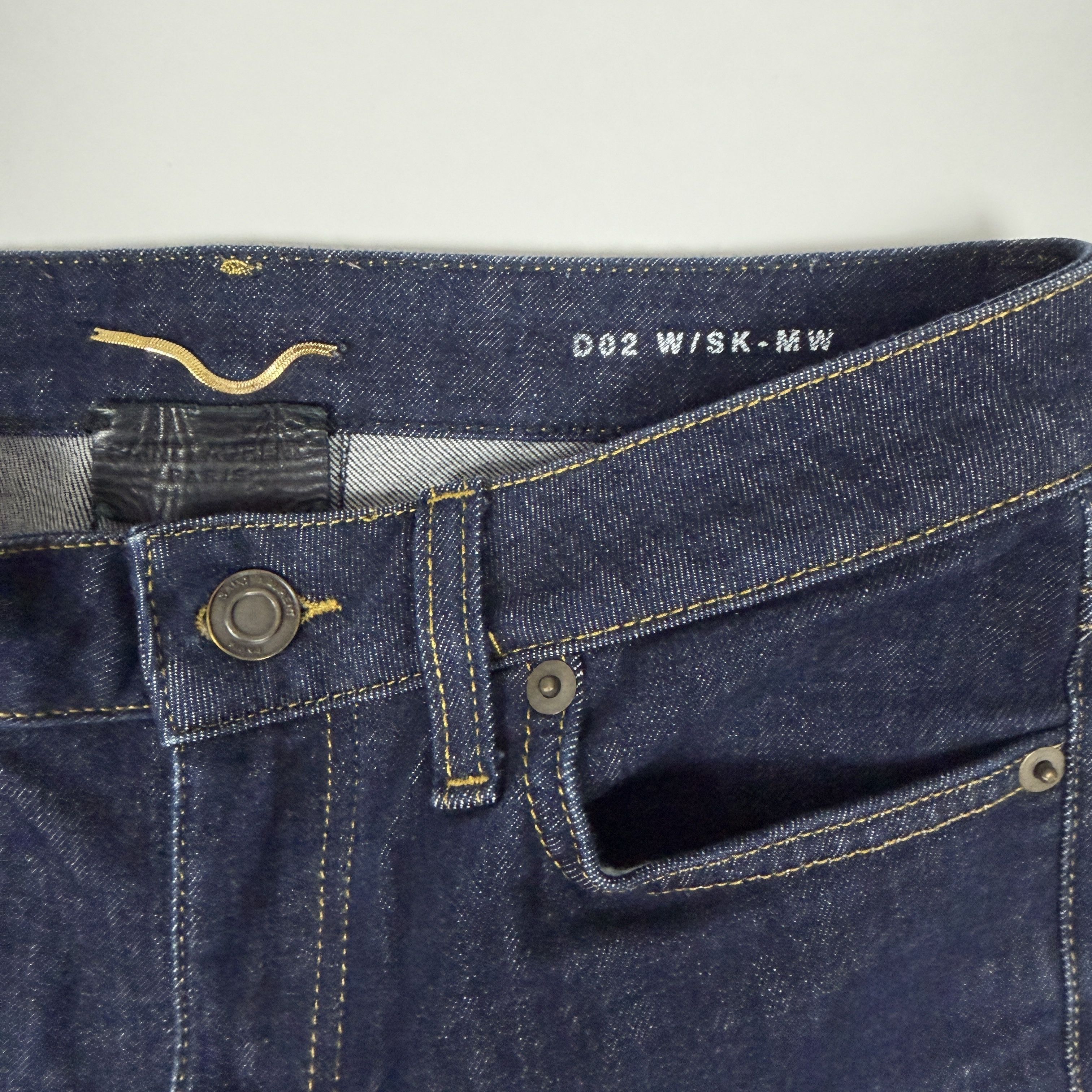 Saint Laurent Paris Saint Laurent D02 slim fit denim Size US 28 / EU 44 - 2 Thumbnail