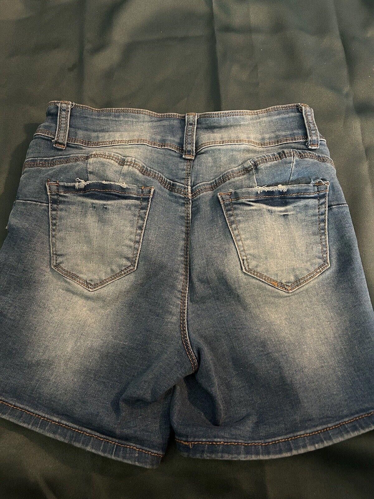 Designer Honey Bristle Shorts Petite Size 4 Size 27" / US 4 / IT 40 - 2 Thumbnail