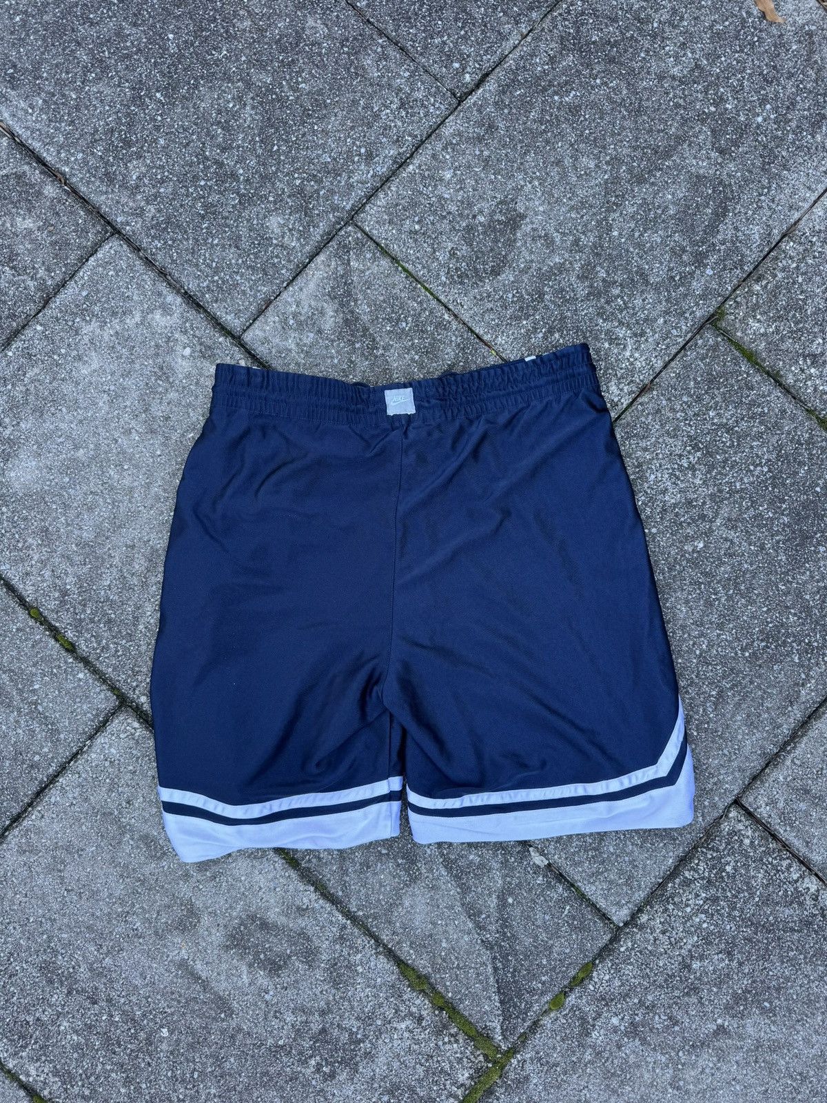 Nike × Vintage Vintage Nike Essential Swoosh Reversible Baggy Track Shorts Size US 36 / EU 52 - 3 Thumbnail