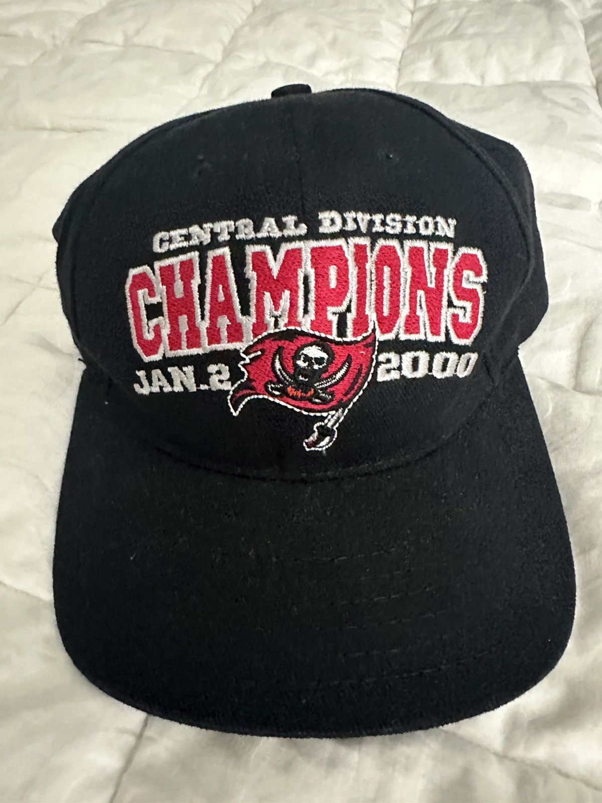 Vintage Vintage Tampa Bay Bucs hat Size ONE SIZE - 1 Thumbnail