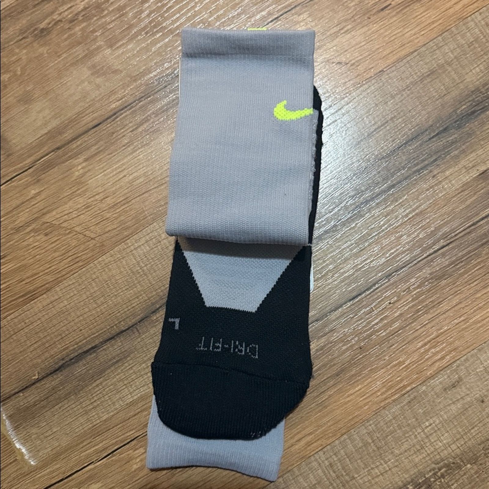 Nike 2013 Nike Hyper Elite Cushioned Basketball DriFit Crew Socks Size ONE SIZE - 2 Thumbnail