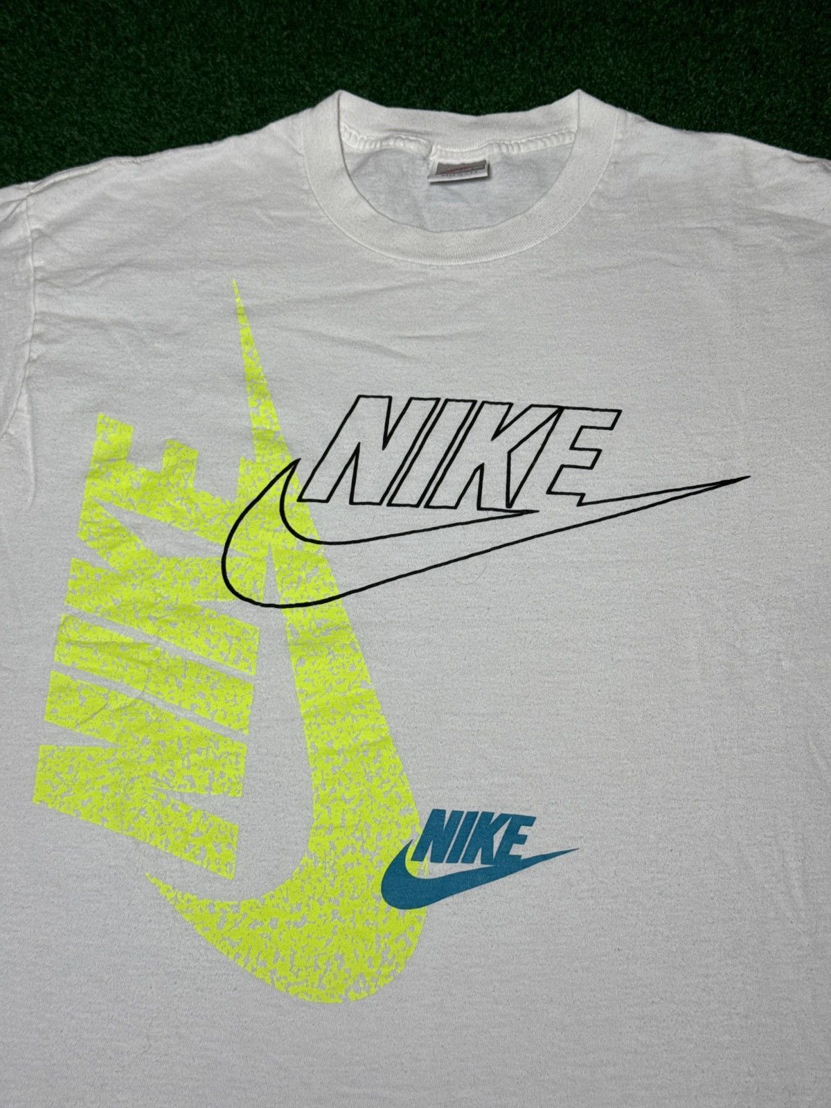Nike Nike Vintage Big Logo Swoosh 80s 90s Medium Hip Hop T Shirt Size US M / EU 48-50 / 2 - 2 Thumbnail