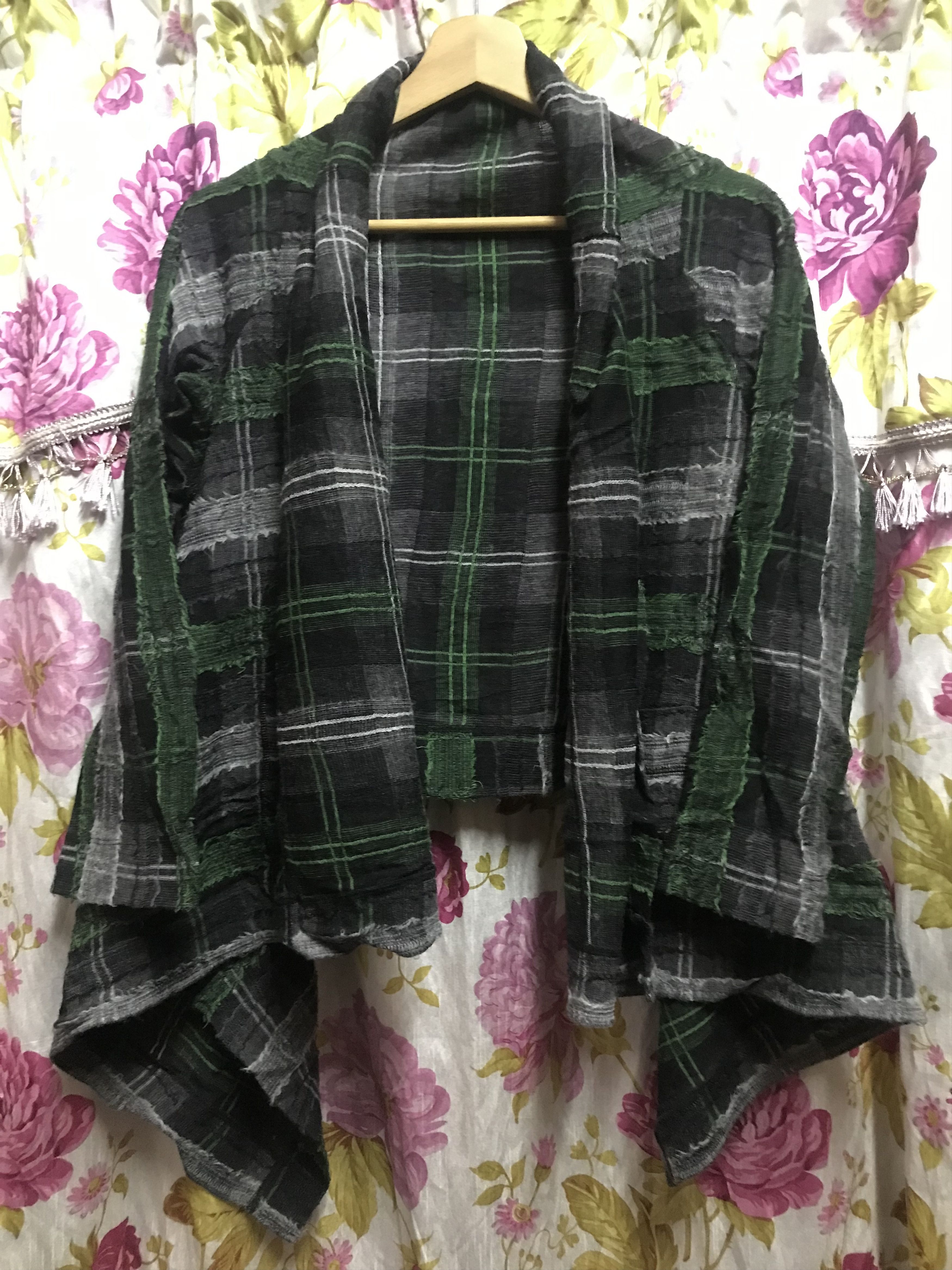 Issey Miyake Heart haat issey miyake Very Rare Size US M / EU 48-50 / 2 - 1 Thumbnail