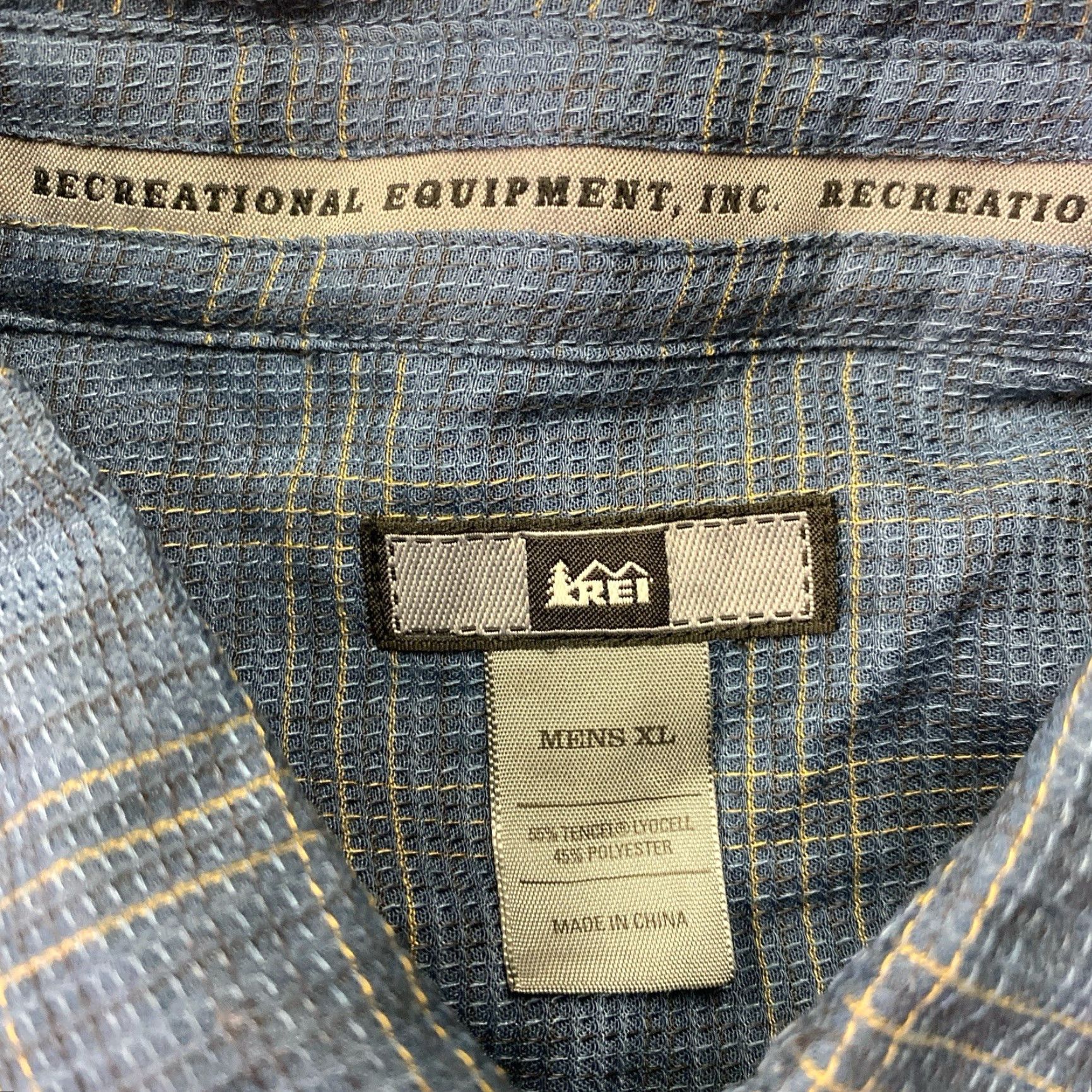 Vintage REI Shirt Mens XL Blue Performance Athleisure Vented Hiking Outdoor Button-Up Shirt Size US XL / EU 56 / 4 - 2 Thumbnail