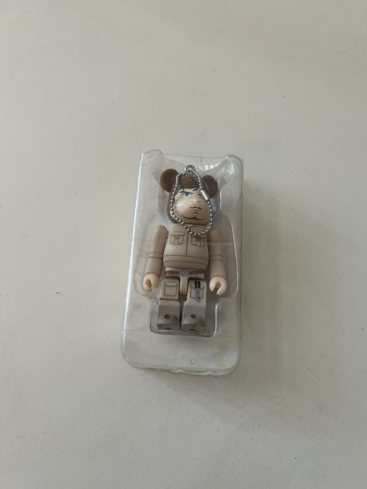 Medicom Toy Bearbrick x Star Wars Luke Skywalker 100% Keychain Size ONE SIZE - 1 Preview
