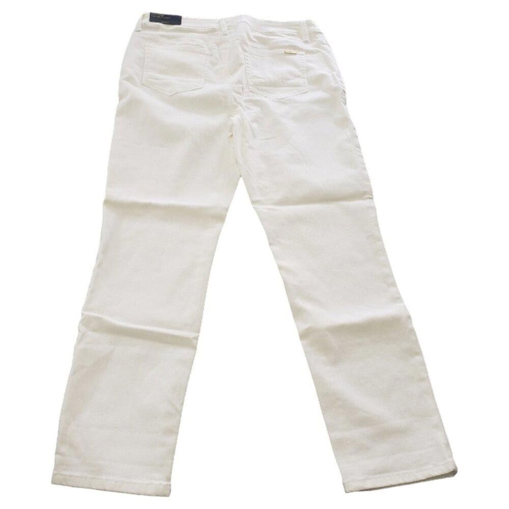 Chicos CT1493 Chico's NWT White So Slimming Girlfriend Crop Jean 8M Size 30" / US 8 / IT 44 - 3 Thumbnail
