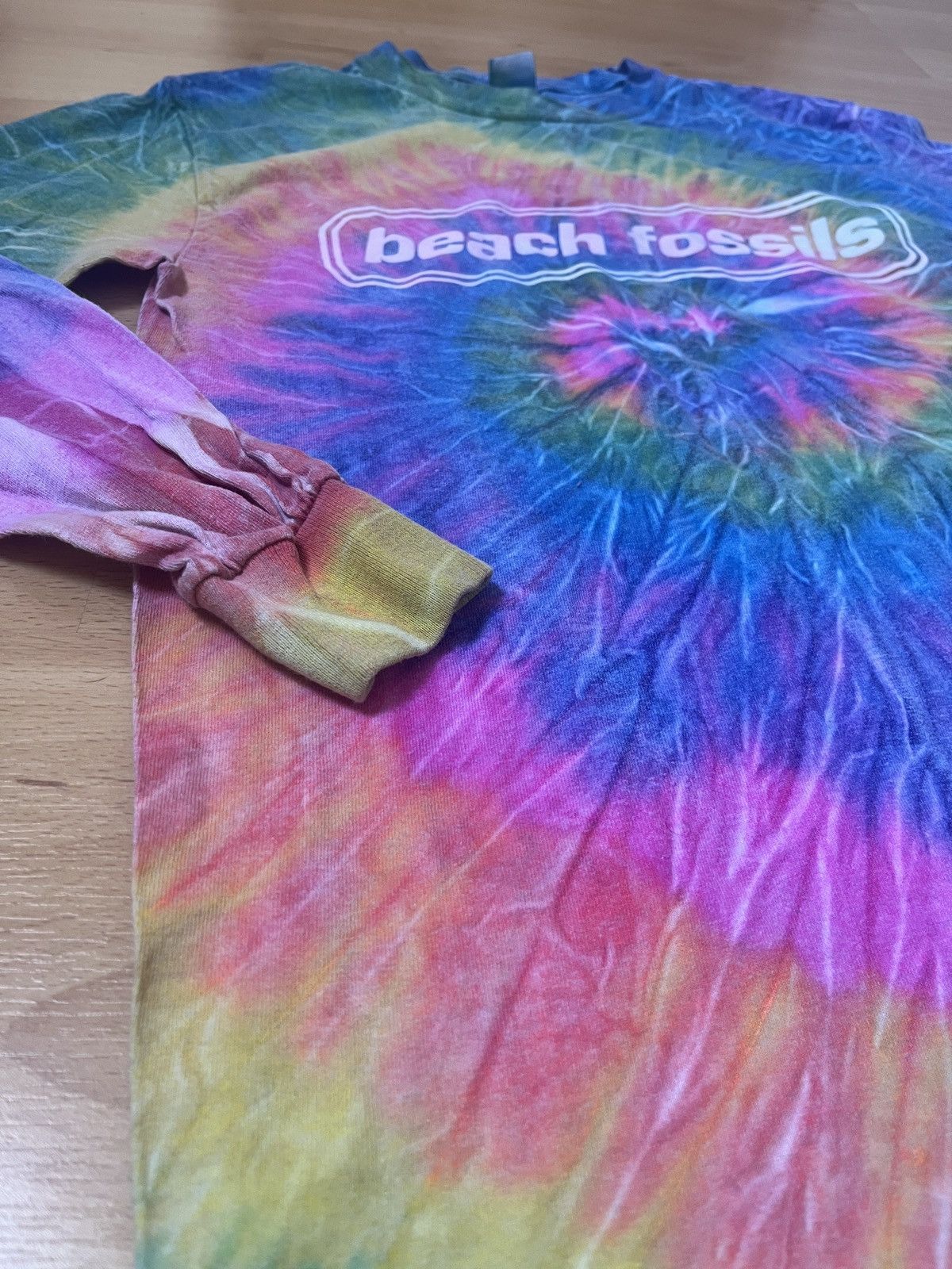 Band Tees Beach Fossils tie-dye longsleeve tee Size US S / EU 44-46 / 1 - 6 Thumbnail