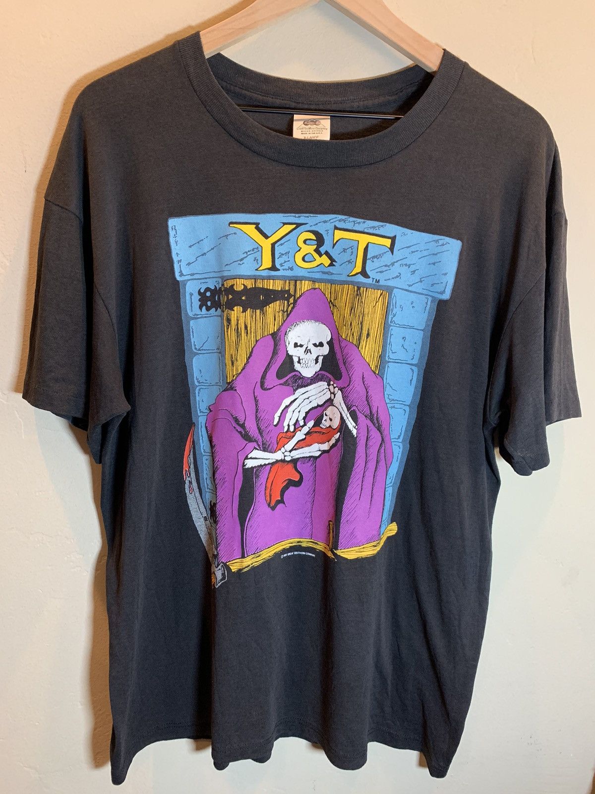 Band Tees × Vintage *RARE* Vintage 80s Y&T Happy New Year Grim Reaper Band Shirt Size US XL / EU 56 / 4 - 1 Thumbnail