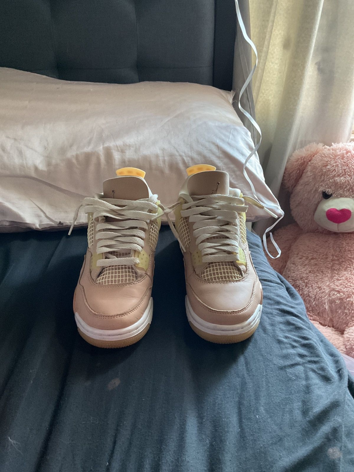 Jordan Brand Women’s Jordan 4’s “Shimmer” Size US 7 / IT 37 - 3 Thumbnail