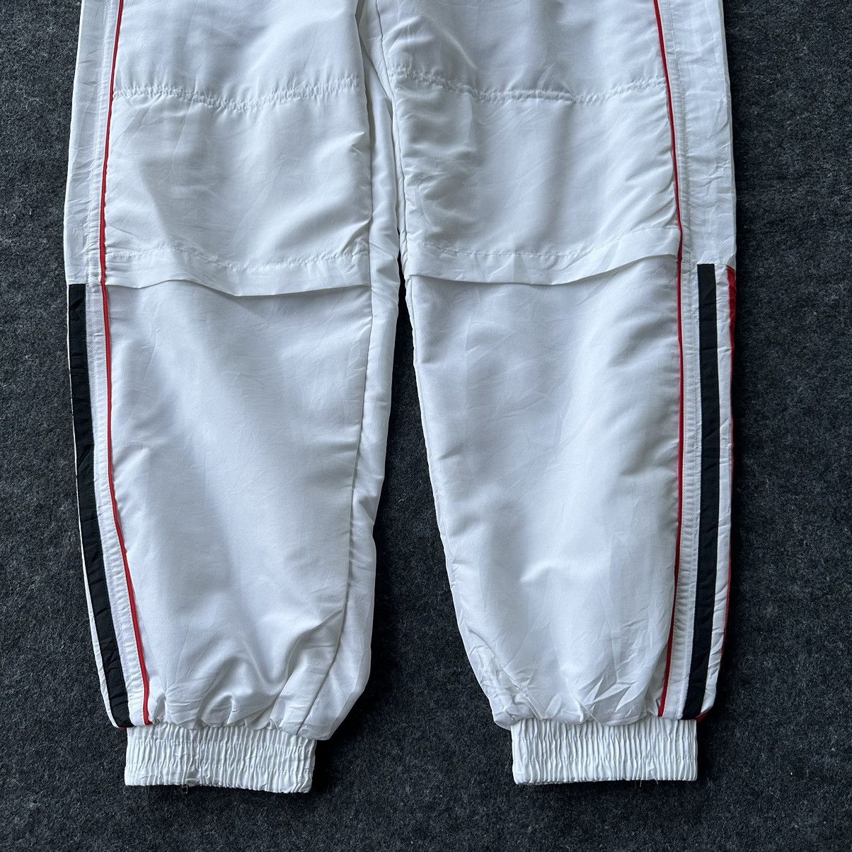 Adidas Vintage Adidas Equipment Baggy Nylon Pant D665 Size US 32 / EU 48 - 3 Thumbnail