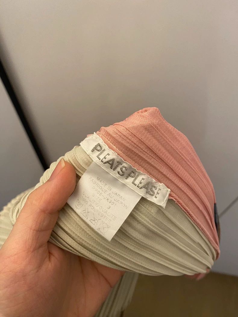 Issey Miyake Issey Miyake size:3 Summer ice cream pleated vest Size XS / US 0-2 / IT 36-38 - 3 Thumbnail