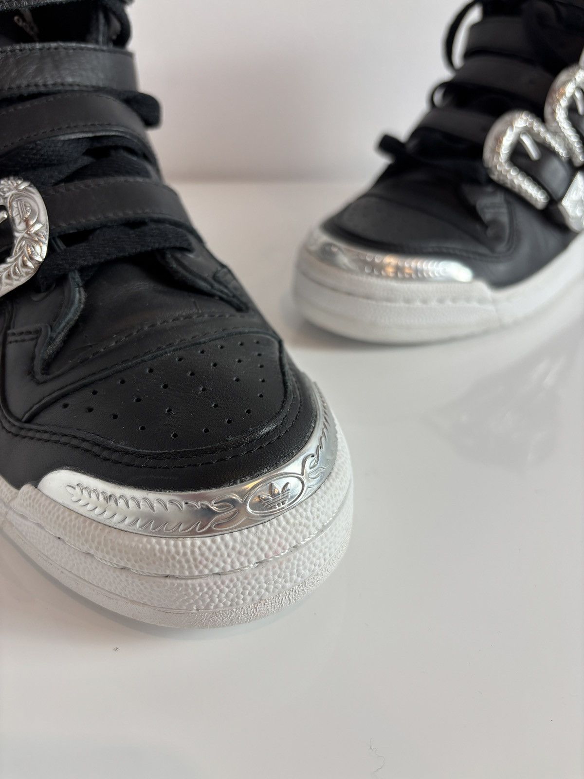 Adidas × Jeremy Scott adidas x Jeremy Scott JS Forum Hi Silver Buckle Size US 8.5 / EU 41-42 - 5 Thumbnail