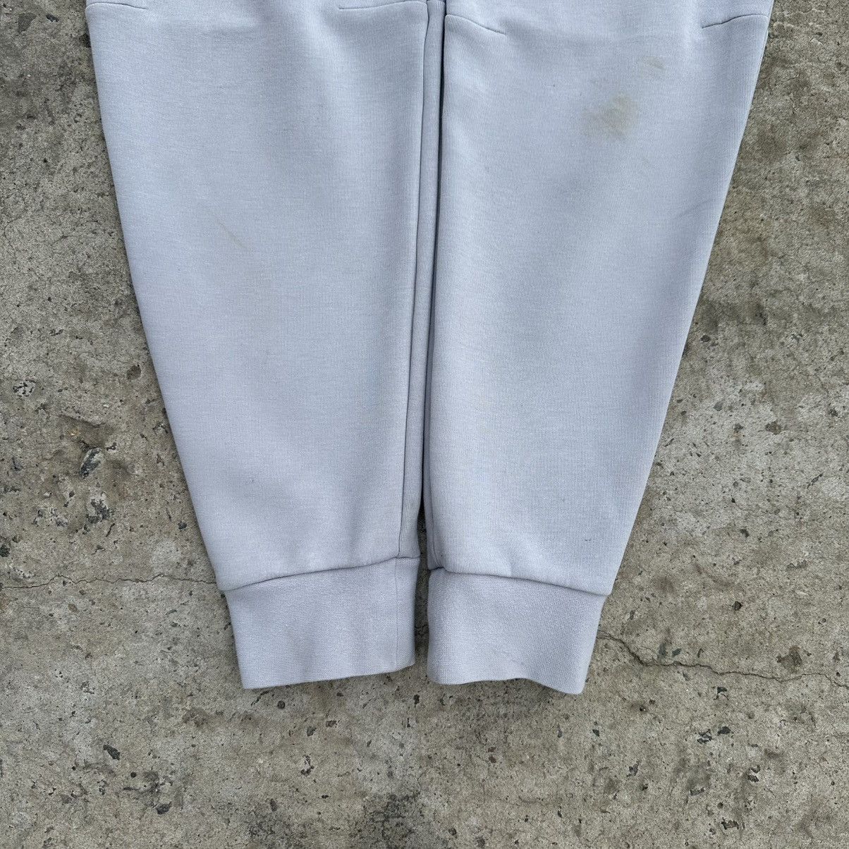 Nike Vintage Nike Tech Fleece Joggers Pants Y2K 00s USA Size S Size US 30 / EU 46 - 4 Thumbnail