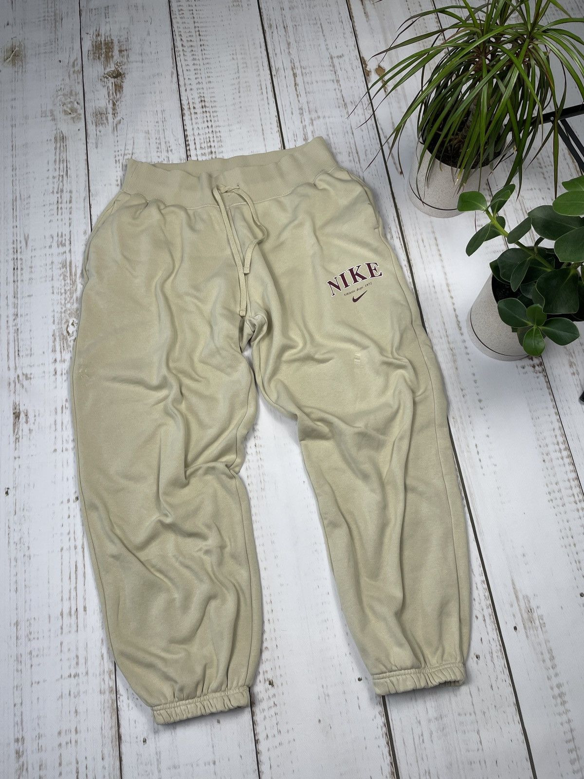 Nike Nike Baggy Sweatpants College Big Spellout Size US 32 / EU 48 - 1 Thumbnail