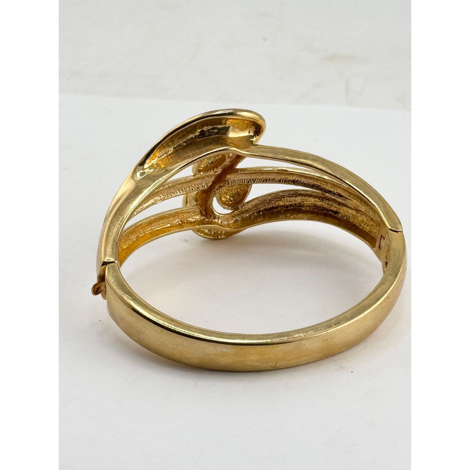 Vintage Vintage gold silver large cuff hinged bangle bracelet Size ONE SIZE - 3 Thumbnail