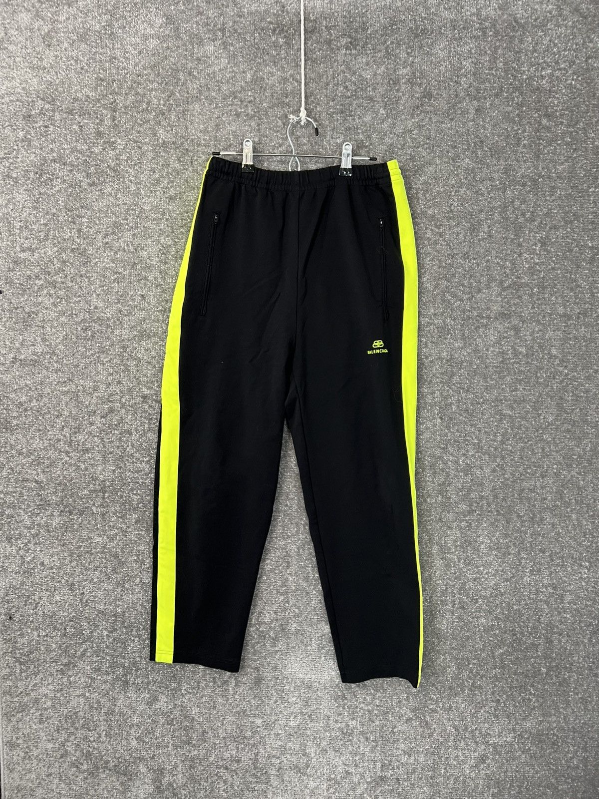 Balenciaga Balenciaga Joggers Black/Neon Size US 30 / EU 46 - 1 Thumbnail